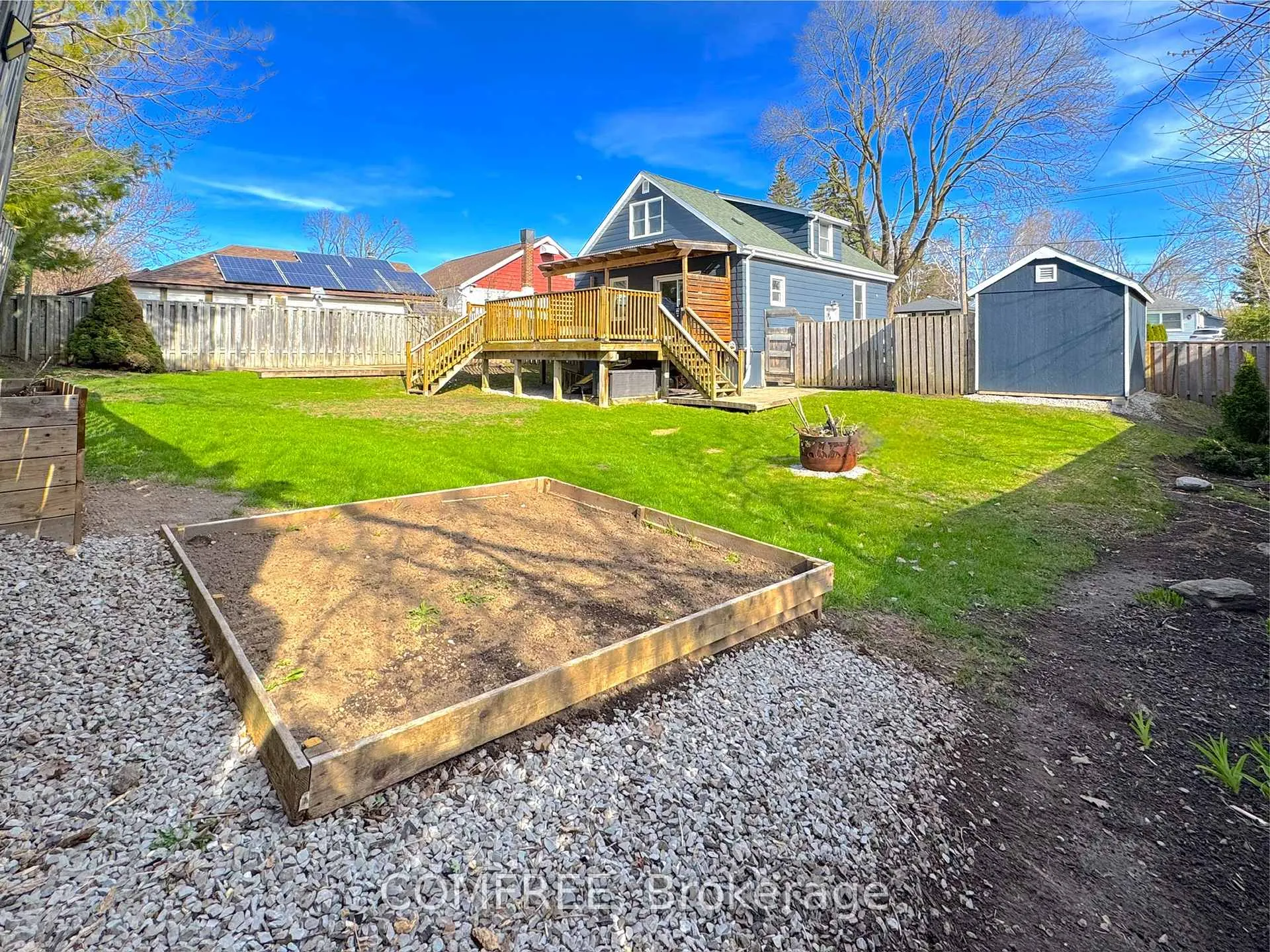Photo 20 of 70 Gunn Street, Barrie, Wellington — HOMEH