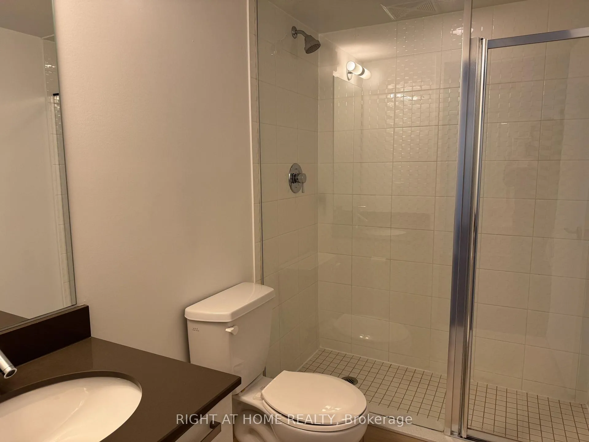 Photo 6 of Unit 1227, 68 Abell Street, Toronto, Little Portugal — HOMEH