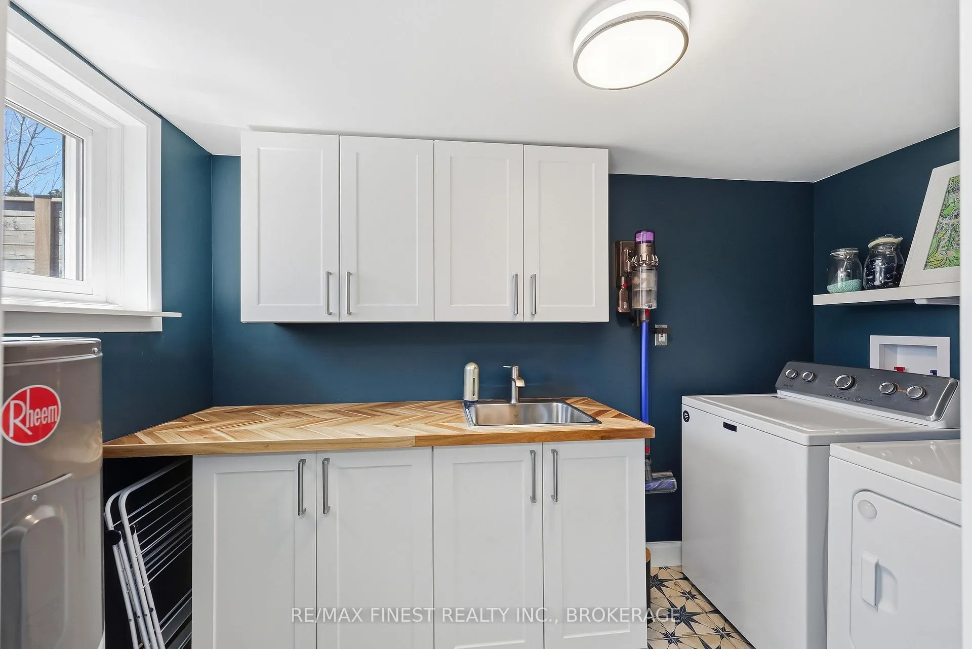 Photo 32 of 699 Wembly Place, Kingston, South of Taylor-Kidd Blvd — HOMEH