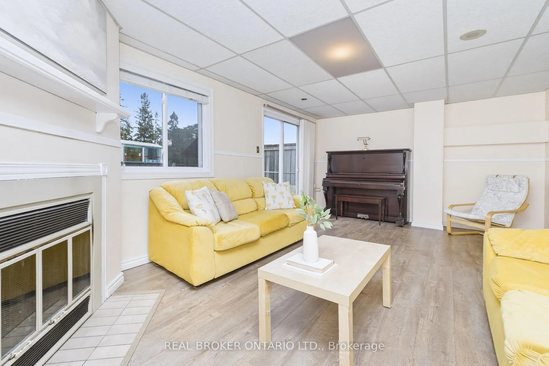 Photo 20 of 36 Castlegreen Private, Ottawa, Hunt Club Park/Greenboro — HOMEH
