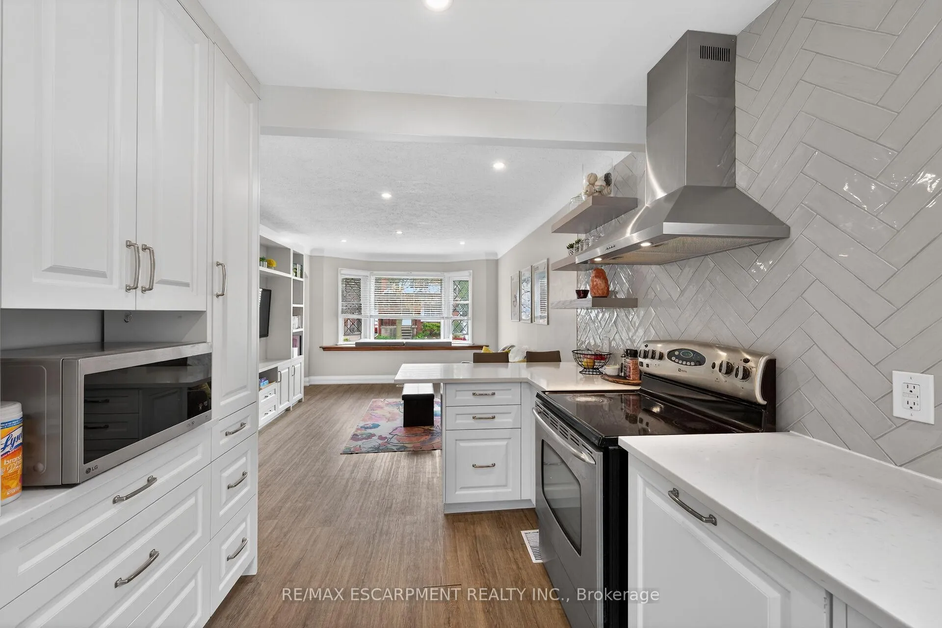 Photo 13 of 225 Bond Street, Hamilton, Westdale — HOMEH