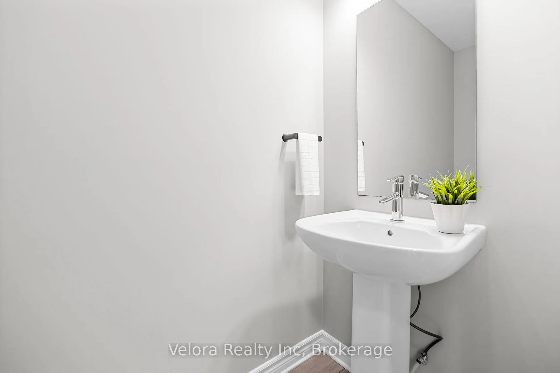 Photo 5 of 821 Indica Street, Ottawa, Stittsville (North) — HOMEH