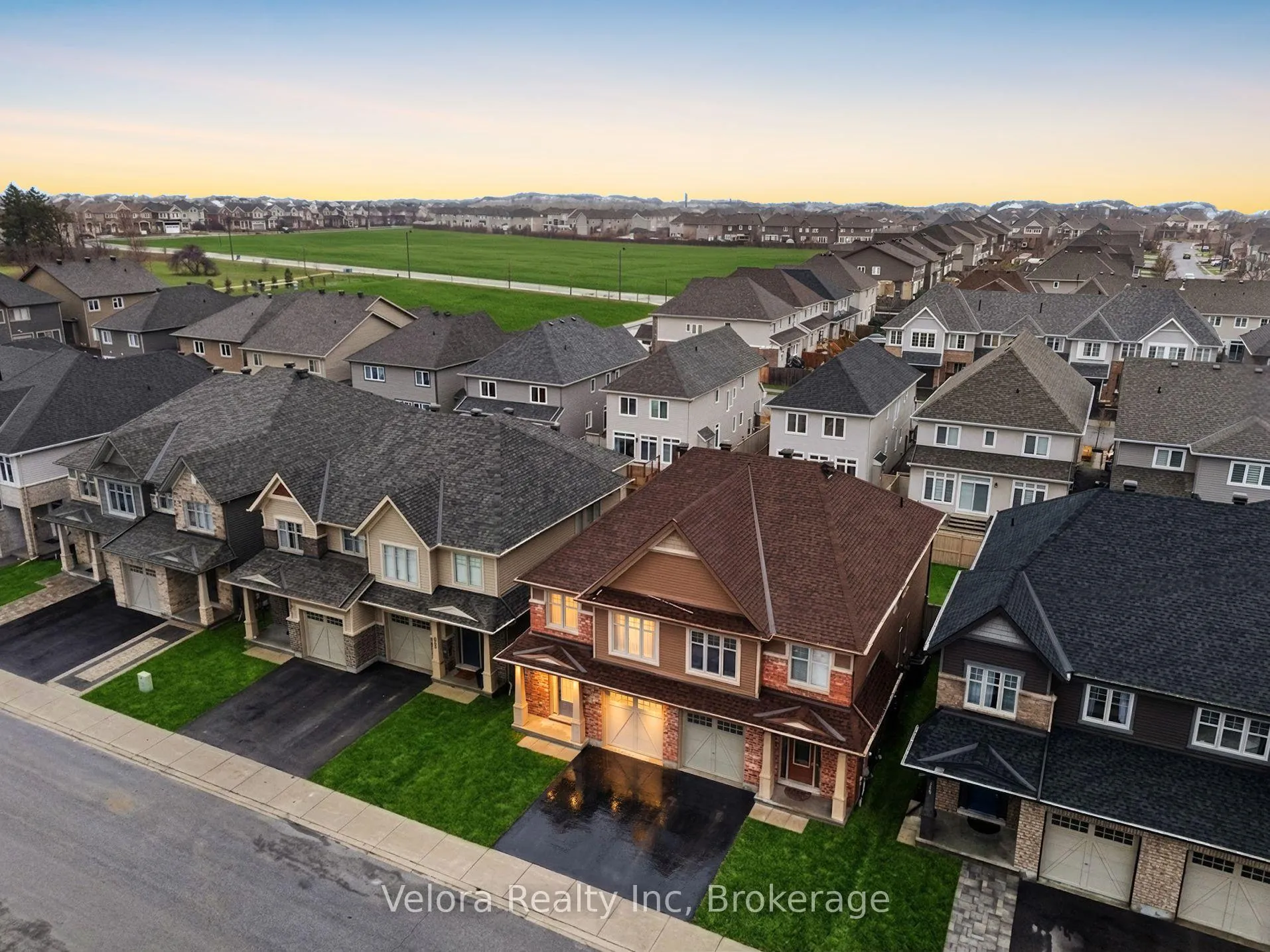 Photo 39 of 821 Indica Street, Ottawa, Stittsville (North) — HOMEH