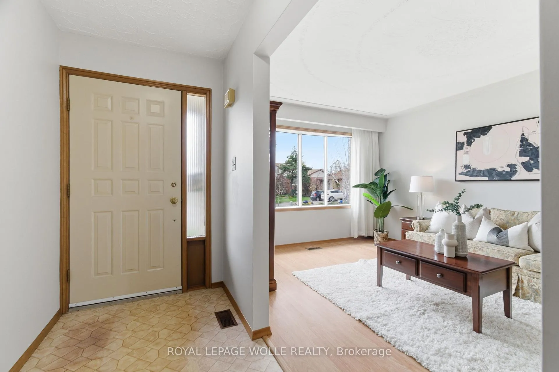 Photo 8 of 118 Deerberry Place, Waterloo — HOMEH