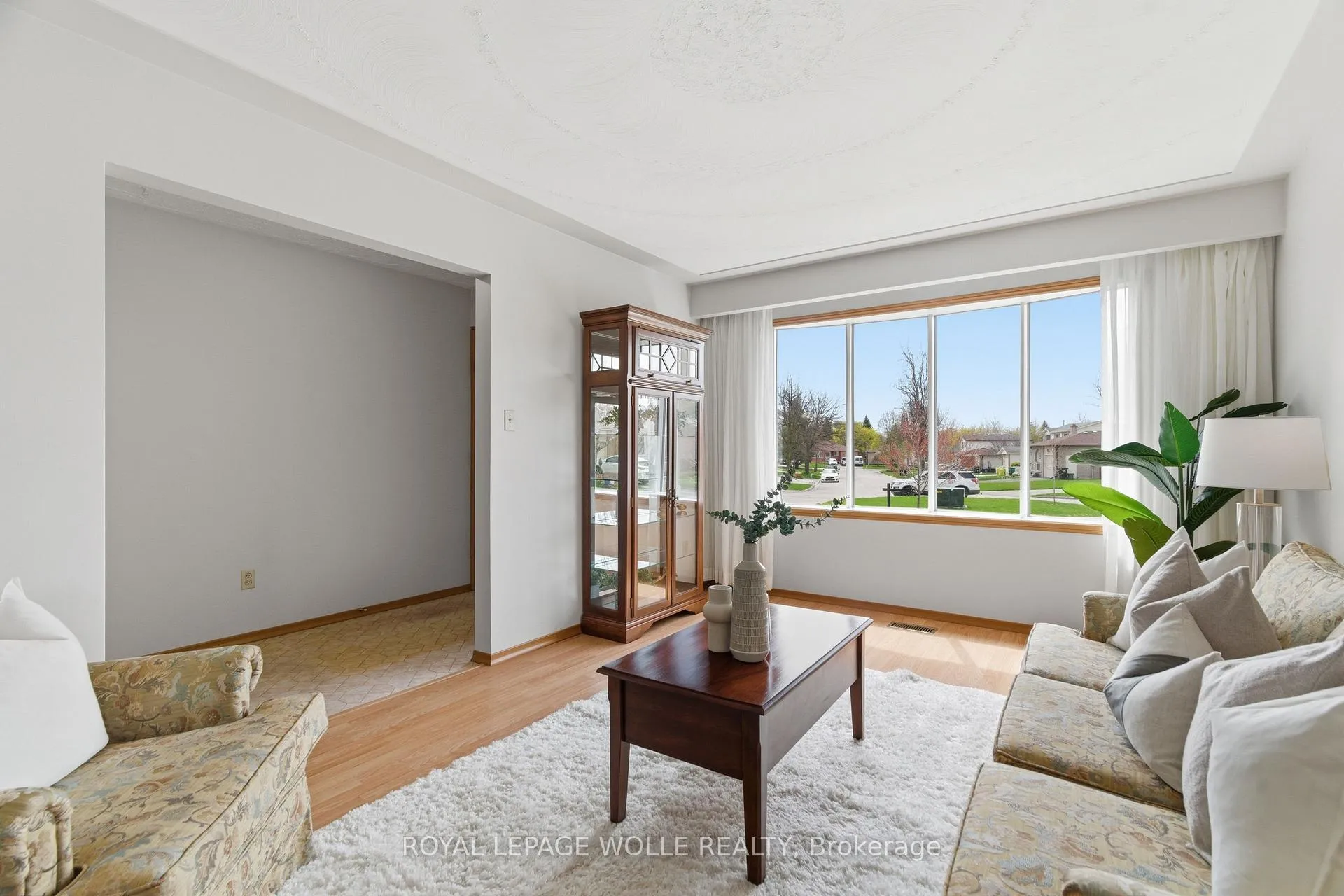 Photo 13 of 118 Deerberry Place, Waterloo — HOMEH