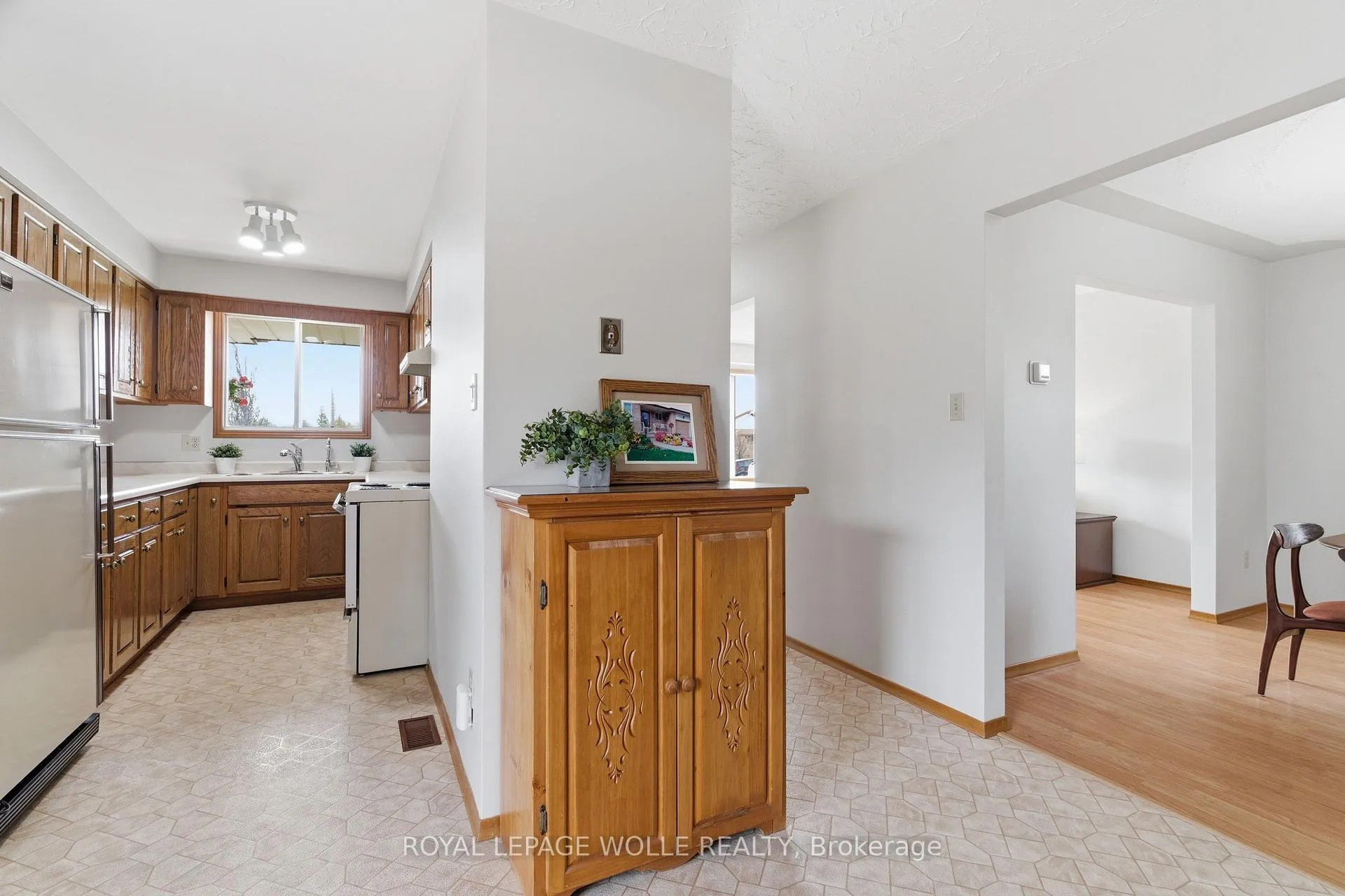 Photo 17 of 118 Deerberry Place, Waterloo — HOMEH