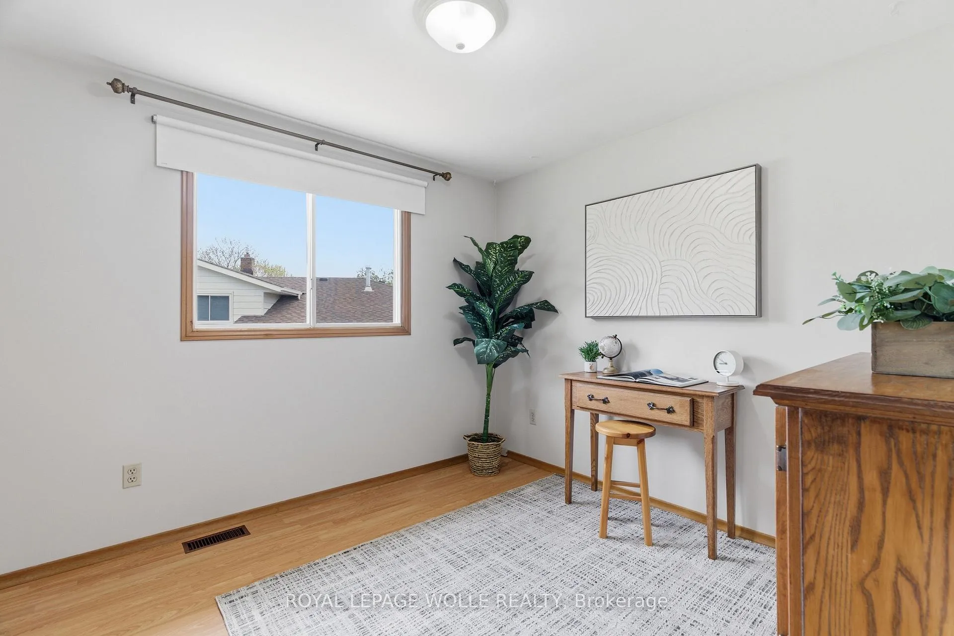Photo 24 of 118 Deerberry Place, Waterloo — HOMEH
