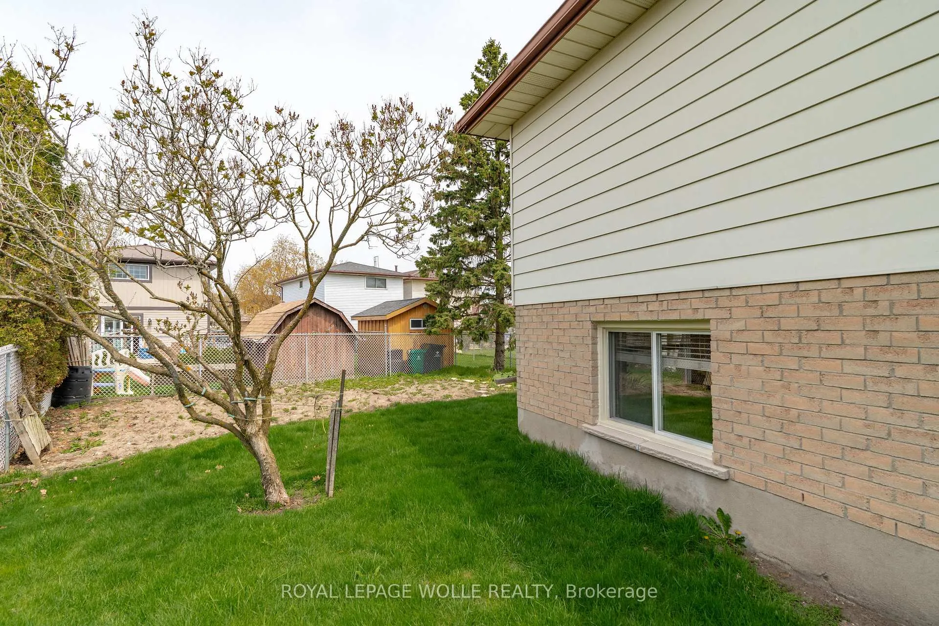 Photo 37 of 118 Deerberry Place, Waterloo — HOMEH