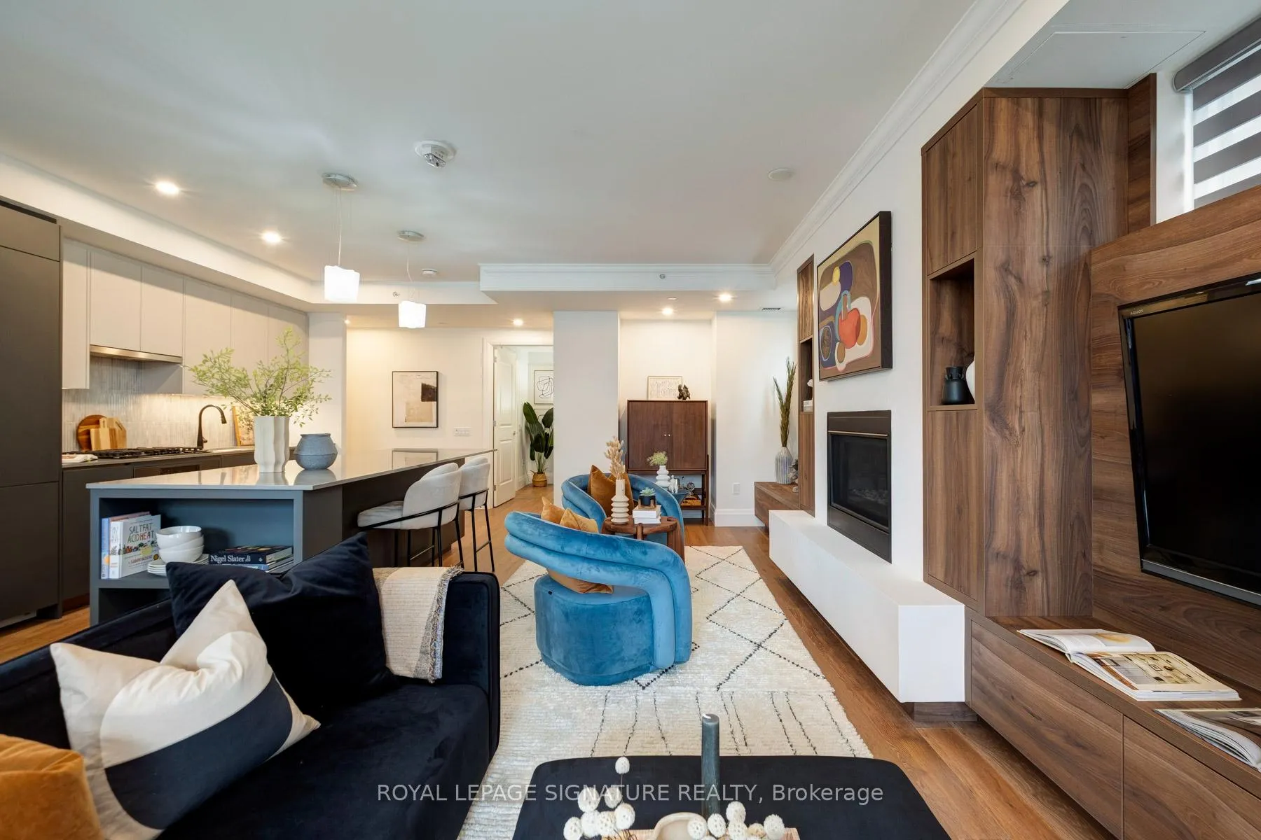Photo 1 of Unit 303, 285 Avenue Road, Toronto, The Annex — HOMEH