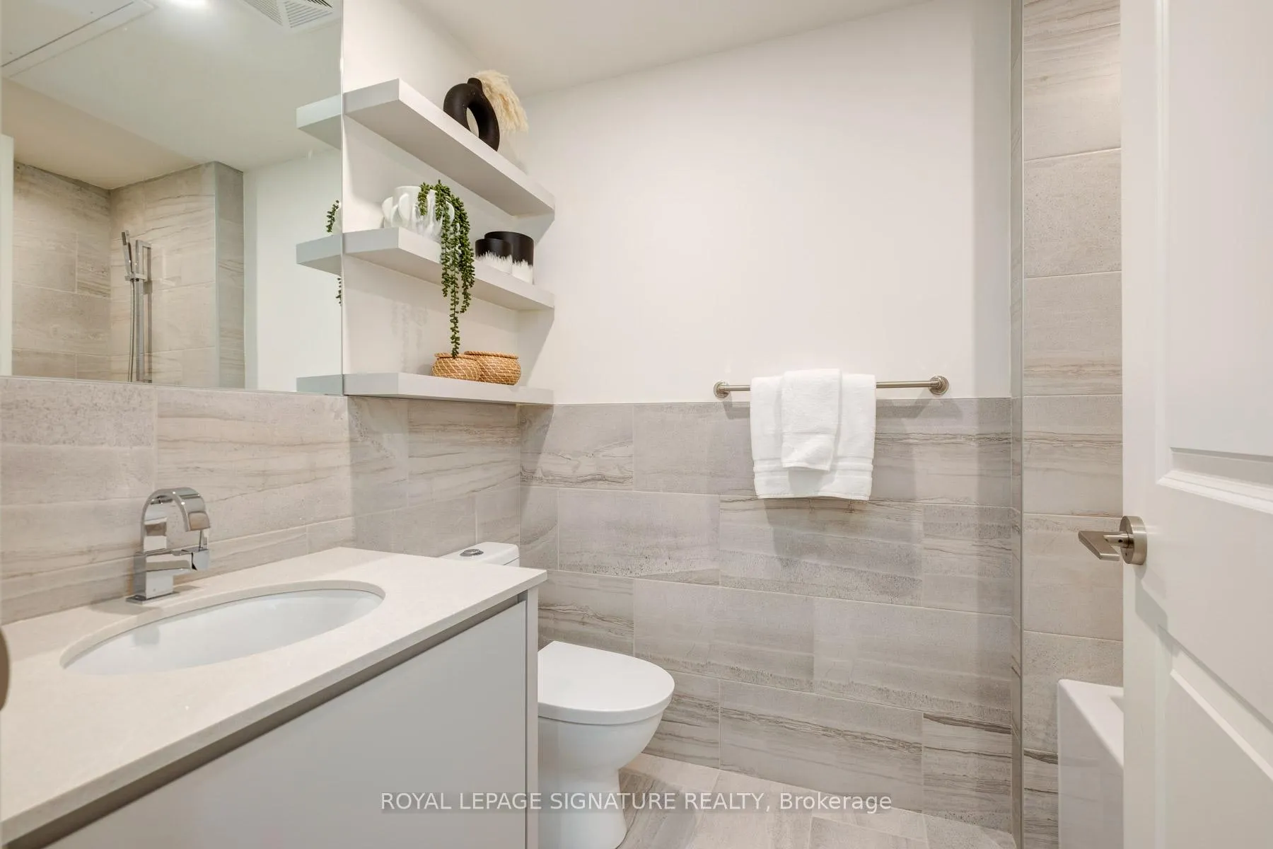 Photo 28 of Unit 303, 285 Avenue Road, Toronto, The Annex — HOMEH