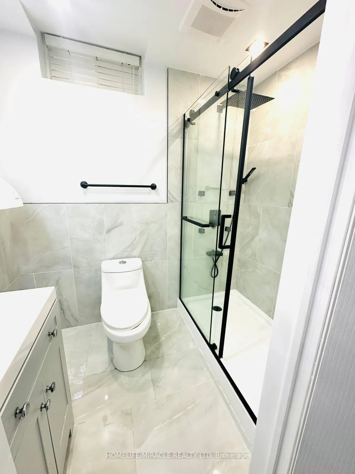 Photo 21 of 103 William Fair Drive, Clarington, Bowmanville — HOMEH