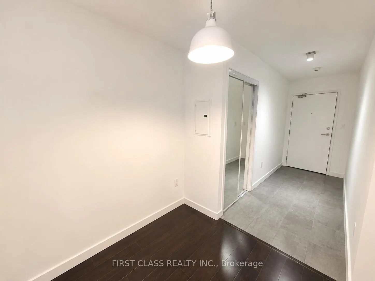 Photo 2 of Unit 3210, 11 Brunel Court, Toronto, Waterfront Communities — HOMEH