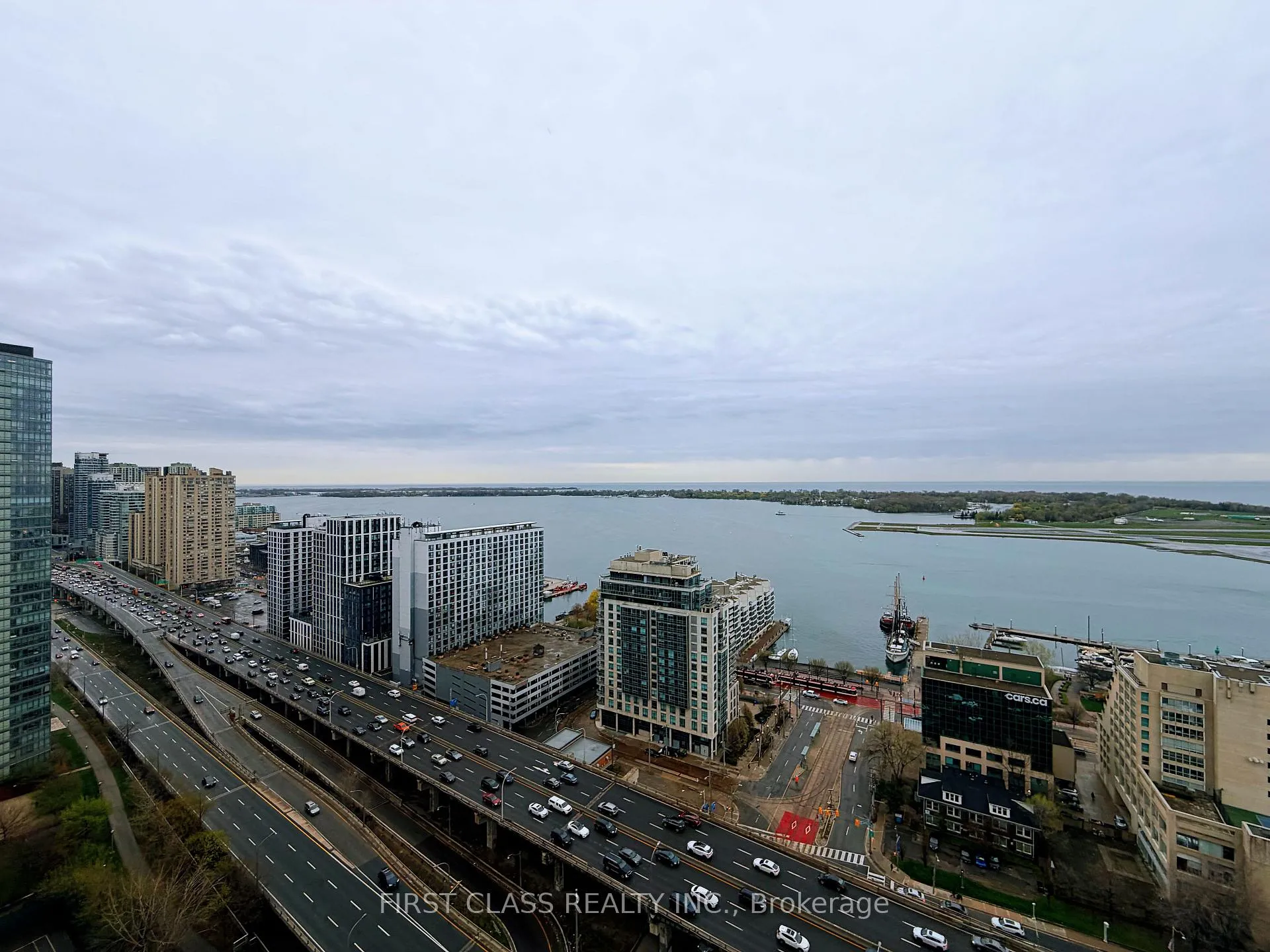 Photo 15 of Unit 3210, 11 Brunel Court, Toronto, Waterfront Communities — HOMEH