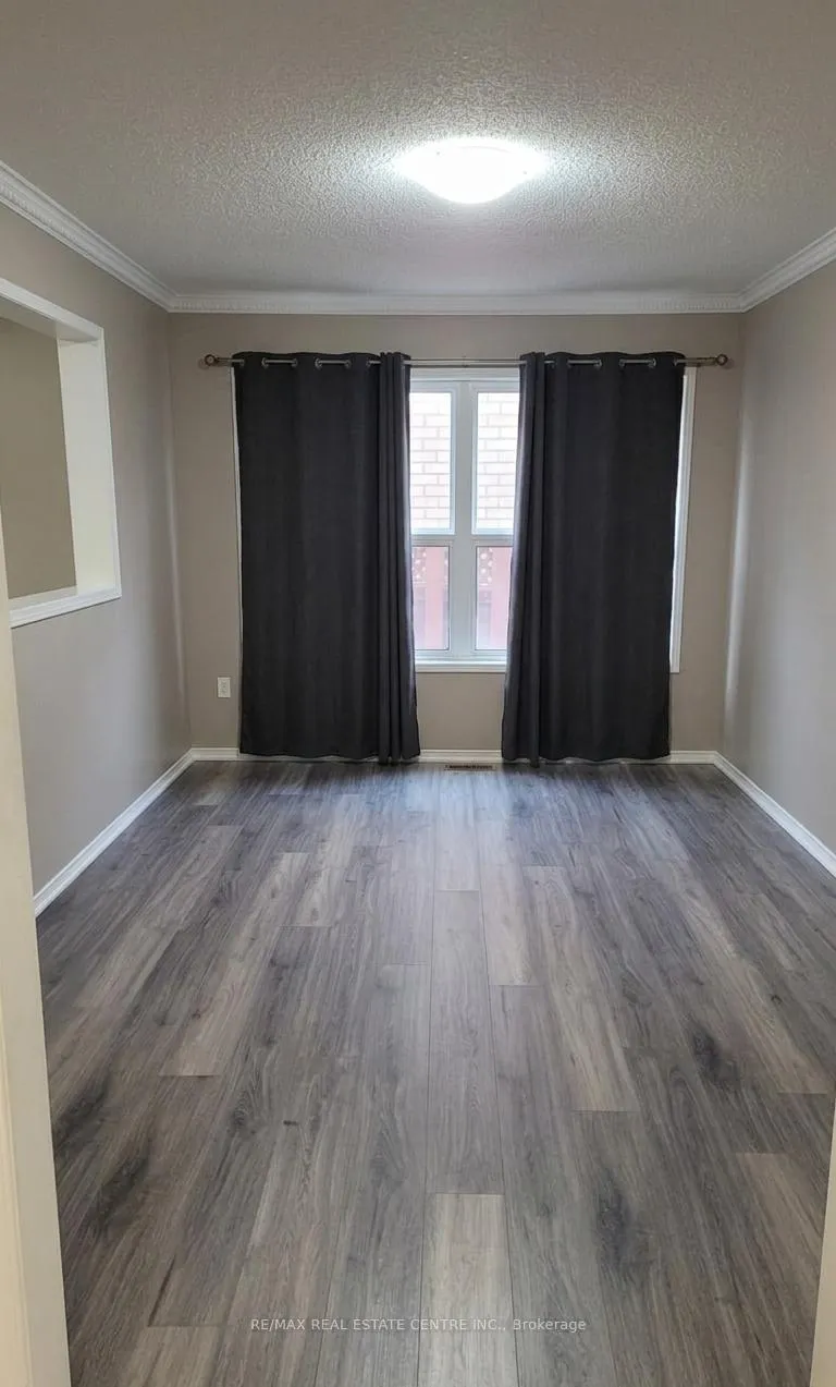 Photo 5 of 82 Earl Grey Crescent, Brampton, Fletcher's Meadow — HOMEH