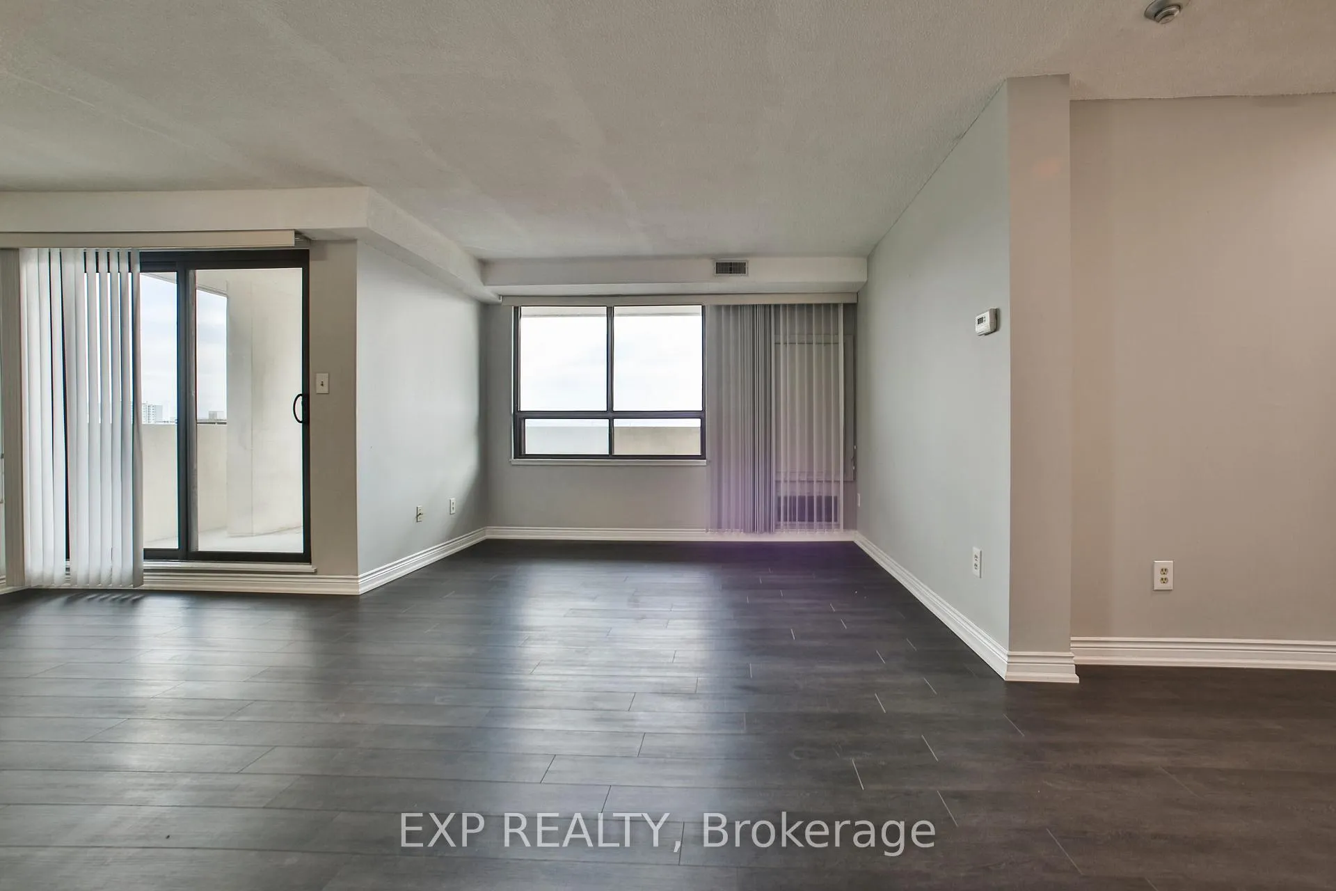 Photo 6 of Unit 802, 432 Main Street E, Hamilton, Stinson — HOMEH