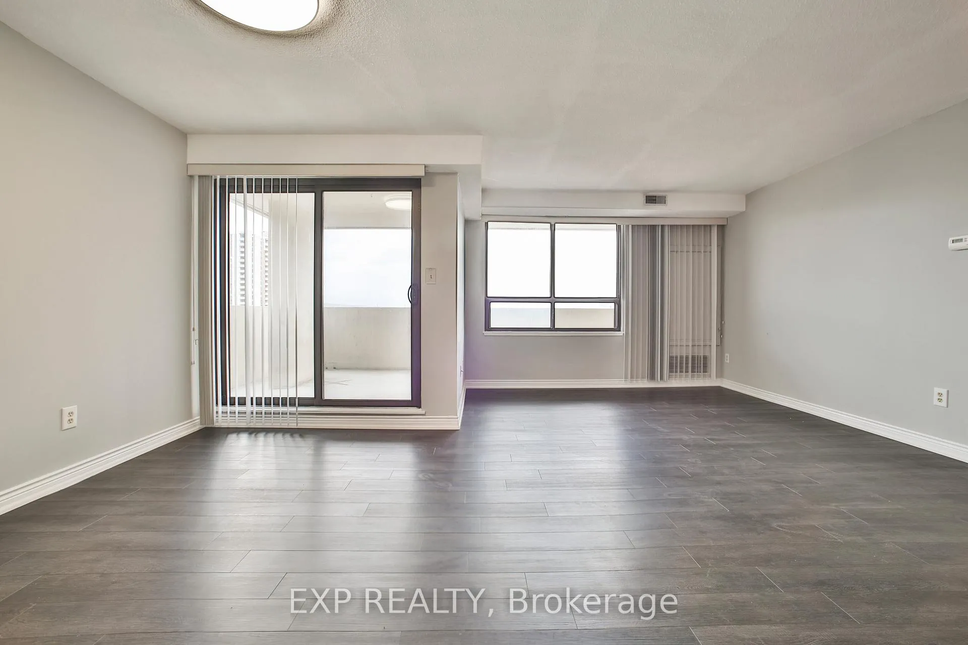 Photo 7 of Unit 802, 432 Main Street E, Hamilton, Stinson — HOMEH