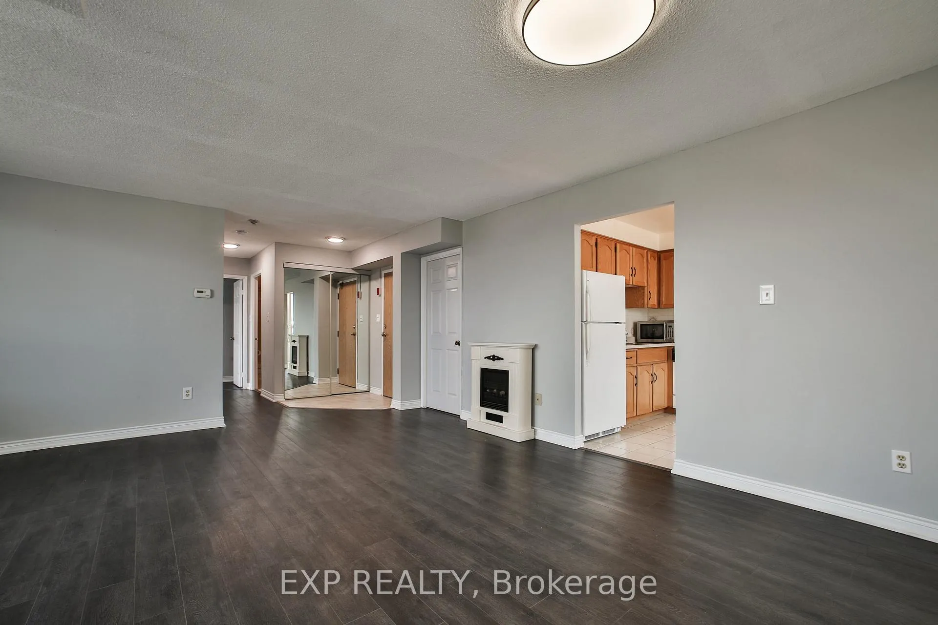 Photo 9 of Unit 802, 432 Main Street E, Hamilton, Stinson — HOMEH