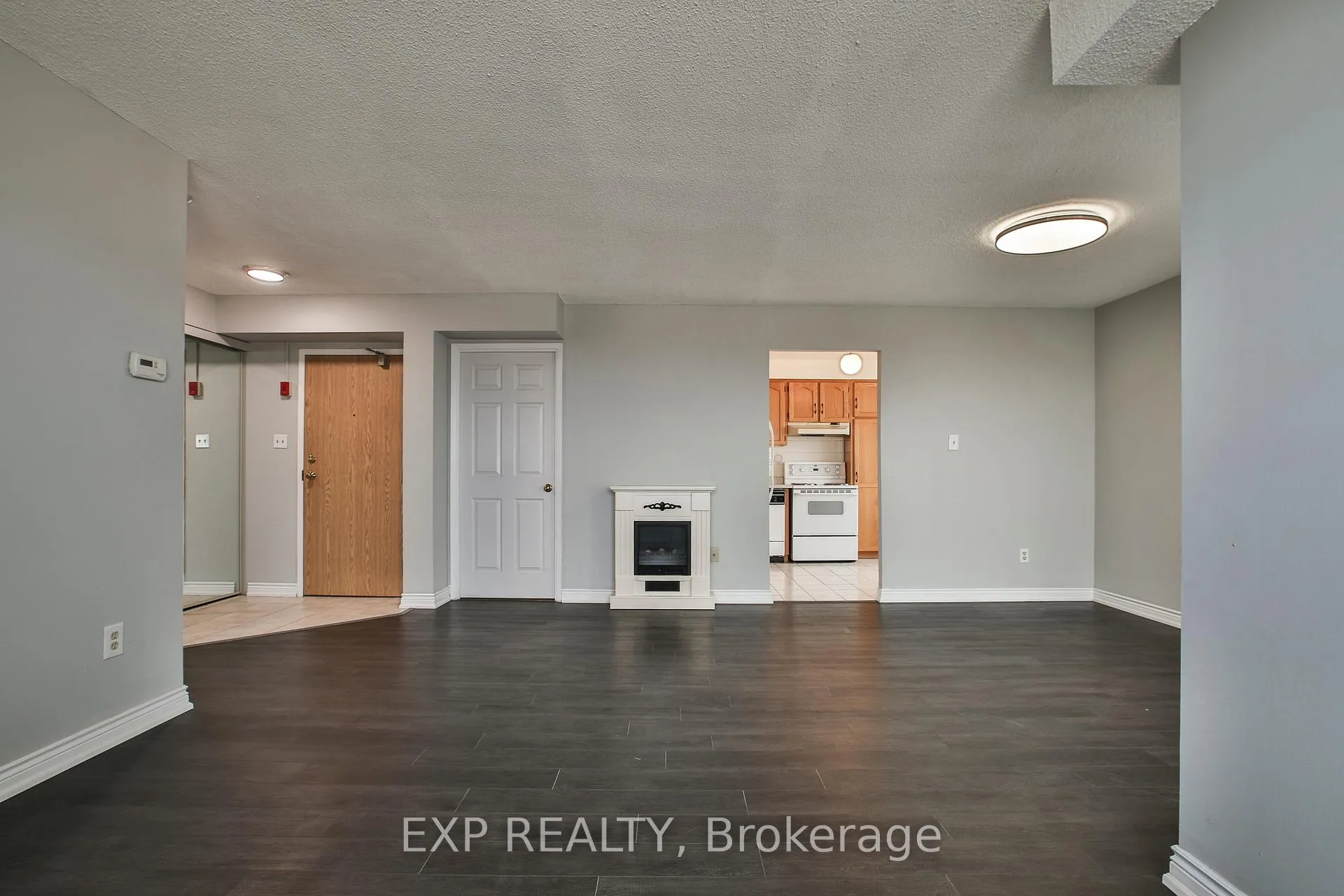 Photo 10 of Unit 802, 432 Main Street E, Hamilton, Stinson — HOMEH