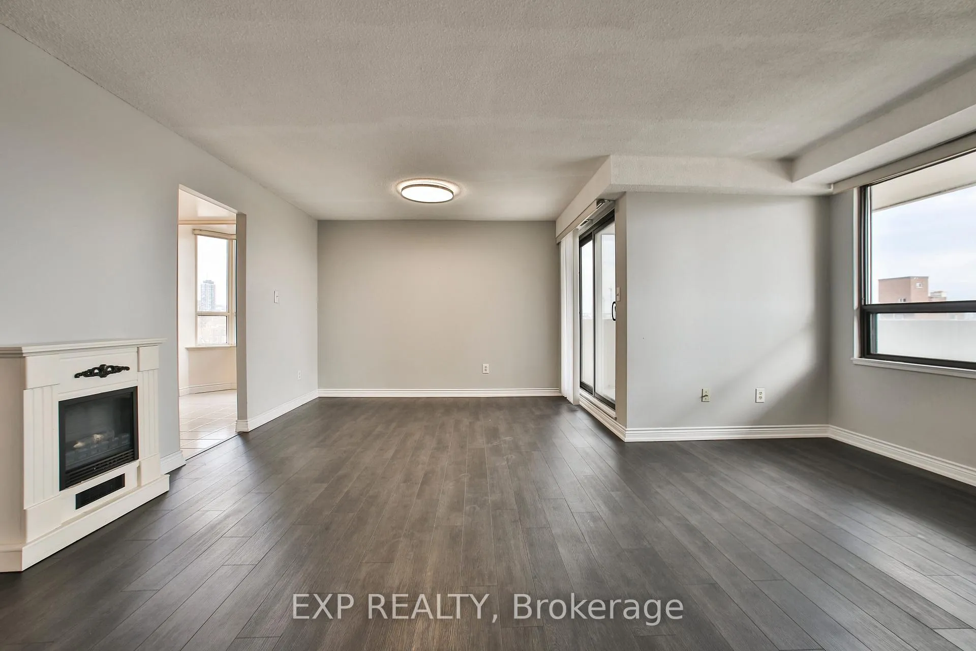 Photo 12 of Unit 802, 432 Main Street E, Hamilton, Stinson — HOMEH