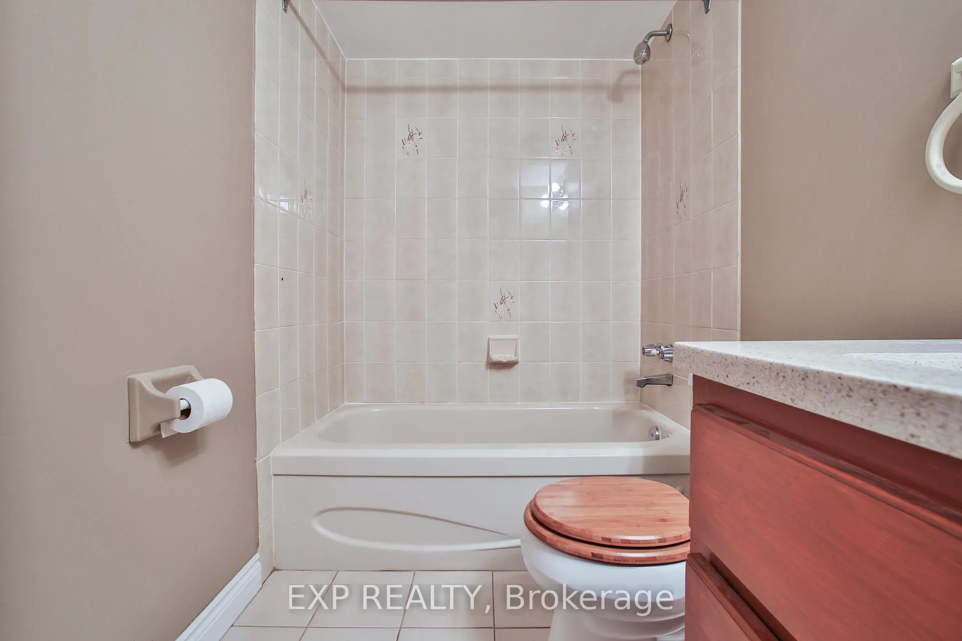 Photo 38 of Unit 802, 432 Main Street E, Hamilton, Stinson — HOMEH