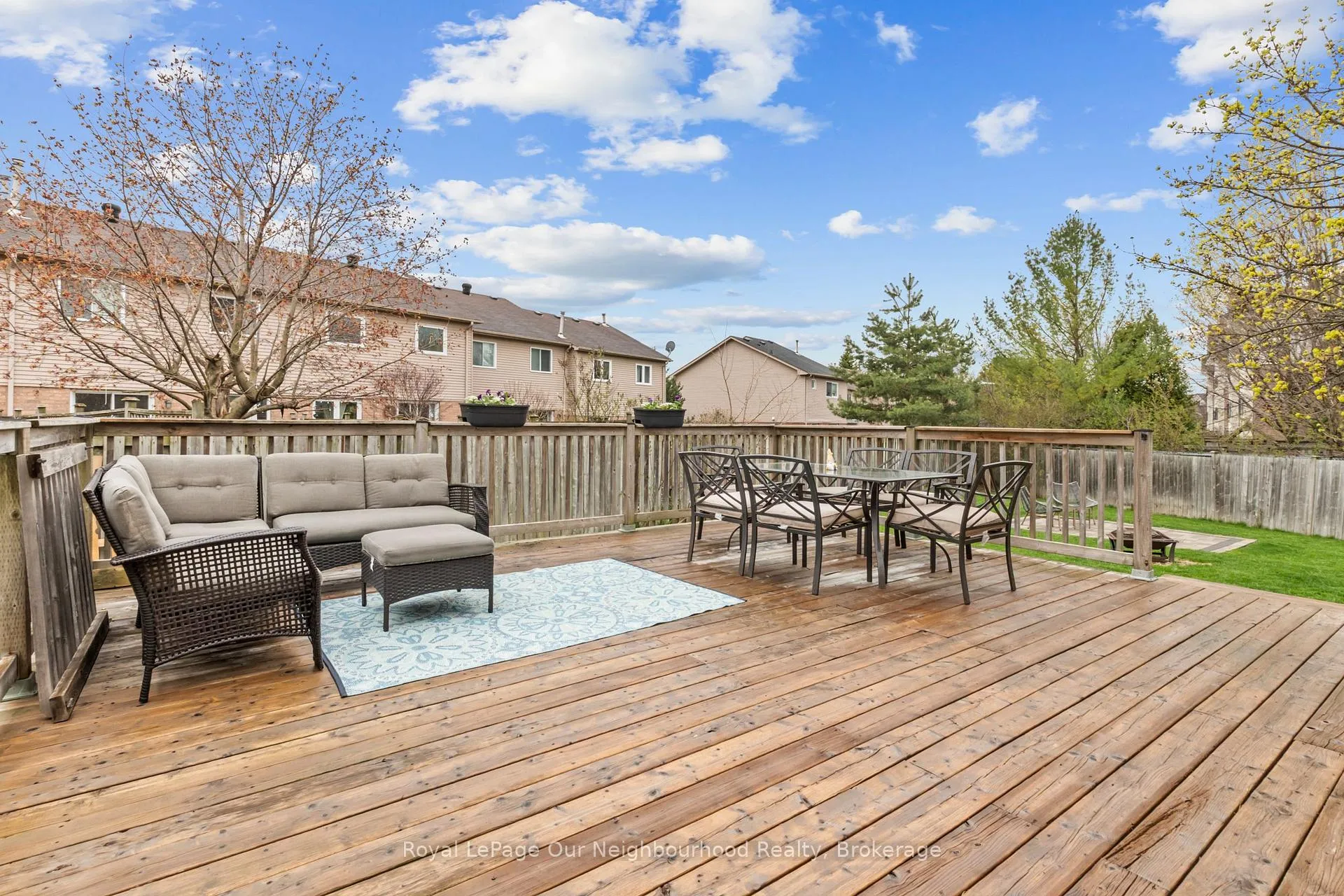 Photo 29 of 61 Fry Crescent, Clarington, Bowmanville — HOMEH