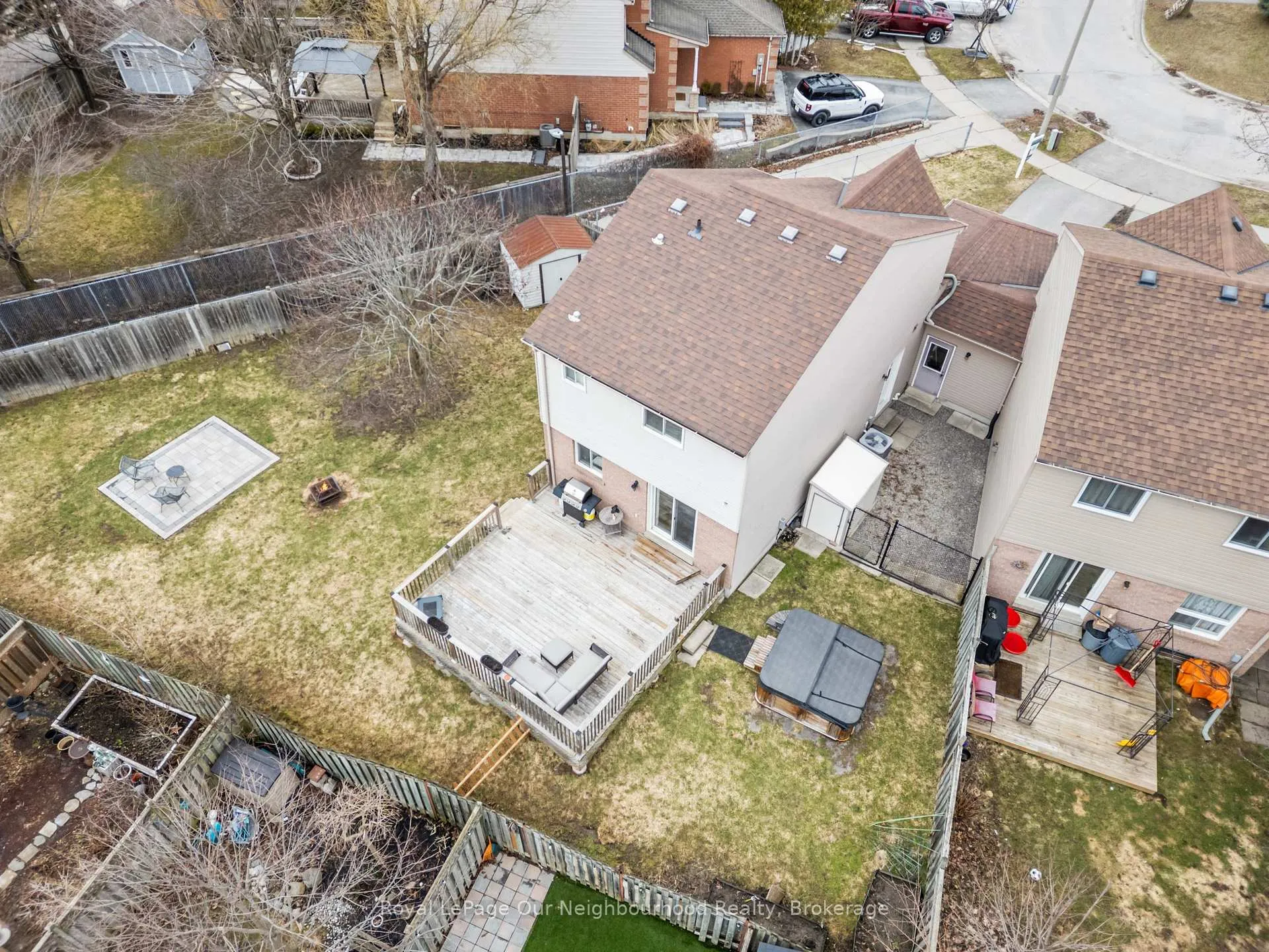 Photo 36 of 61 Fry Crescent, Clarington, Bowmanville — HOMEH