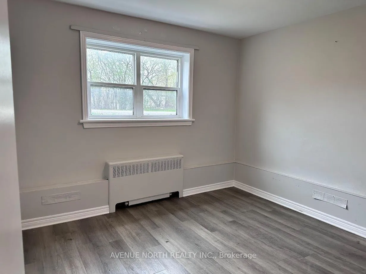 Photo 5 of Unit 1, 1170 Dover Crescent, Ottawa, Carlington — HOMEH