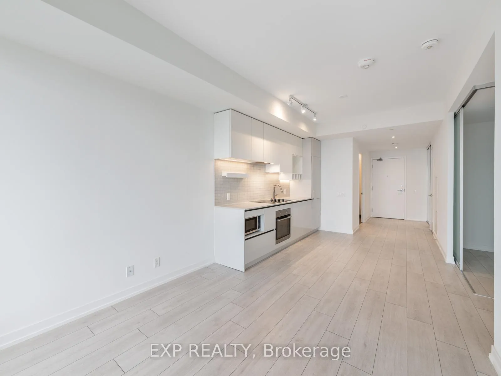 Photo 5 of Unit 3101, 898 Portage Parkway, Vaughan, Vaughan Corporate Centre — HOMEH