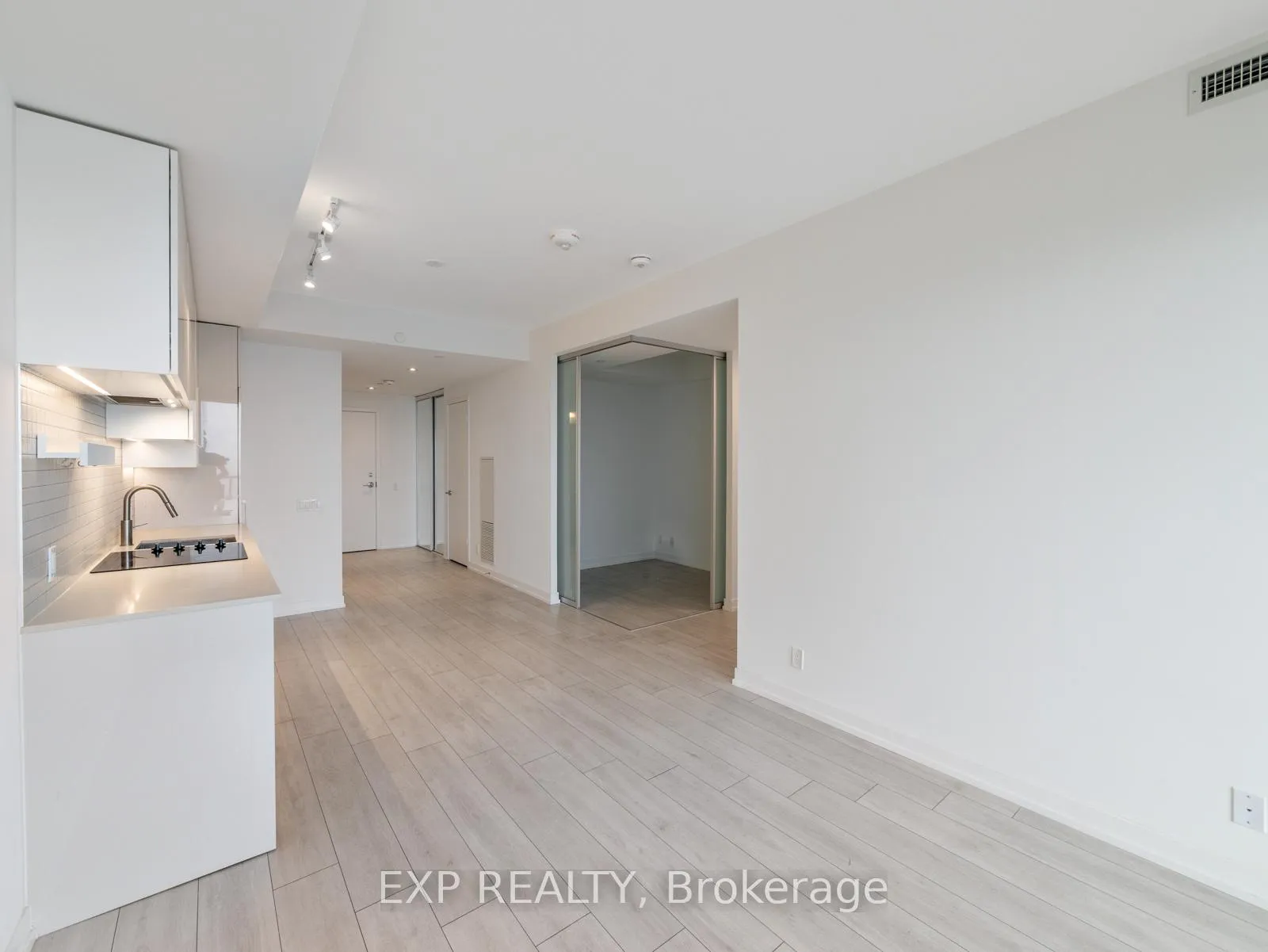Photo 6 of Unit 3101, 898 Portage Parkway, Vaughan, Vaughan Corporate Centre — HOMEH