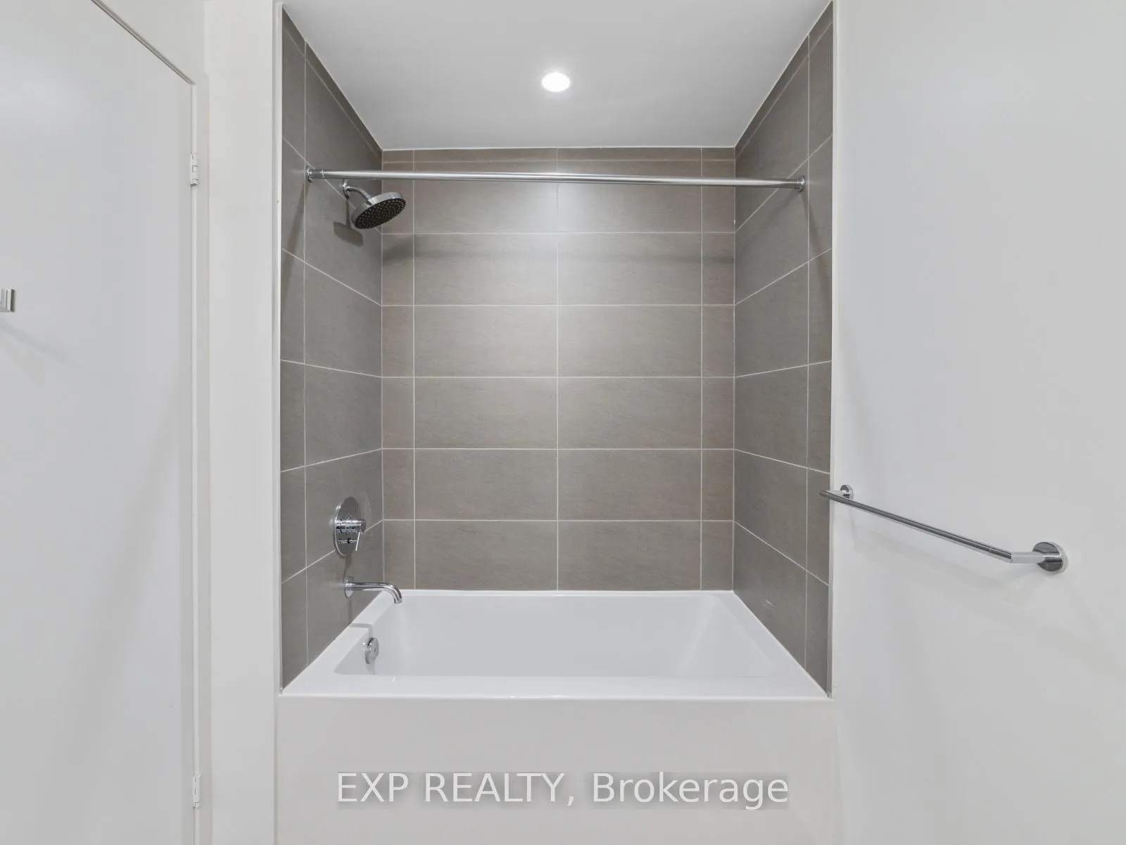 Photo 20 of Unit 3101, 898 Portage Parkway, Vaughan, Vaughan Corporate Centre — HOMEH