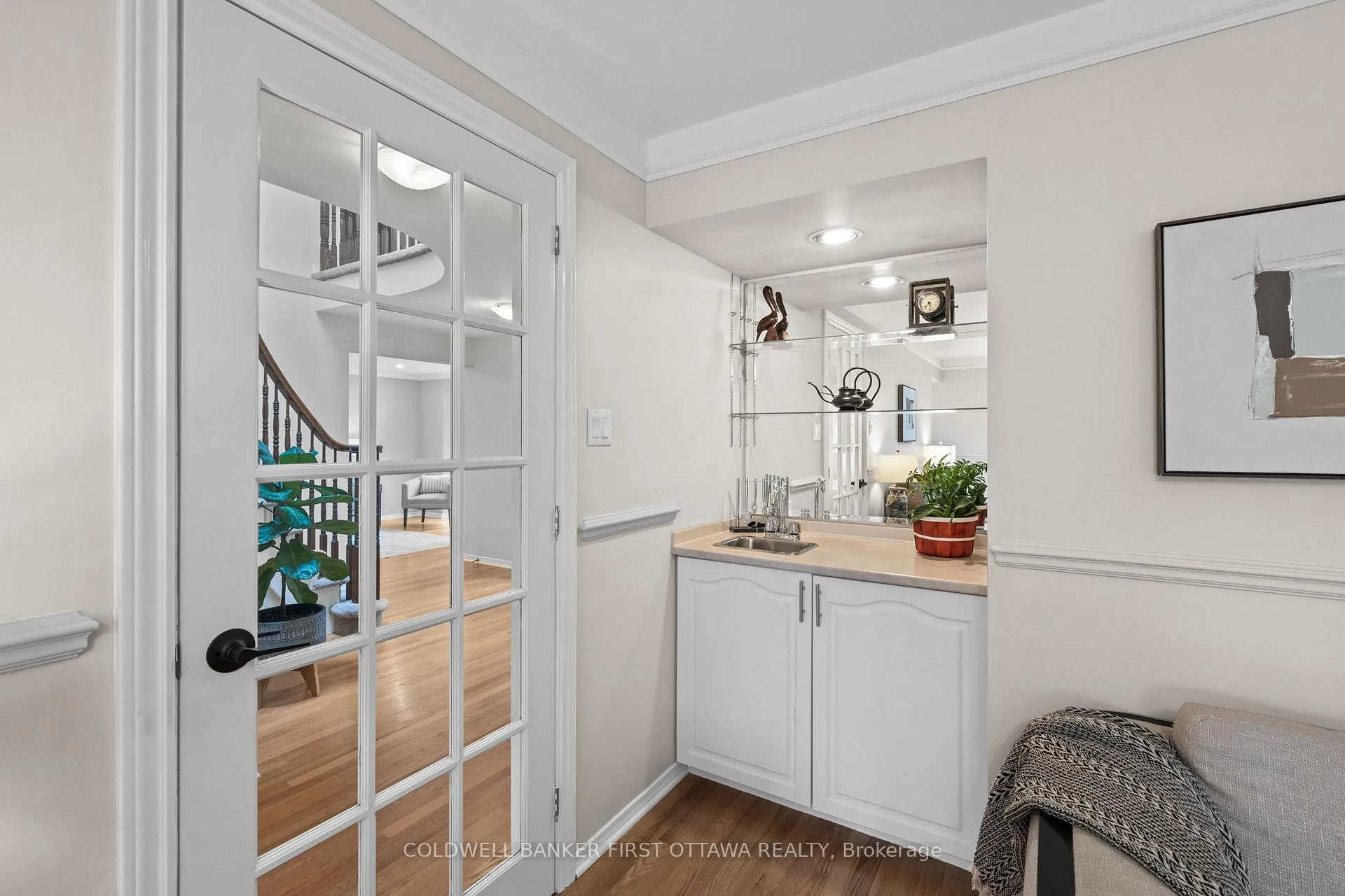 Photo 17 of 1645 Des Ravins Place, Ottawa, Chapel Hill — HOMEH