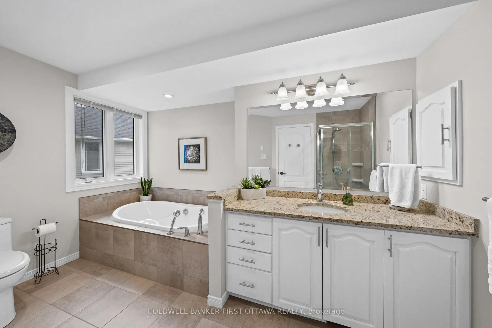 Photo 24 of 1645 Des Ravins Place, Ottawa, Chapel Hill — HOMEH