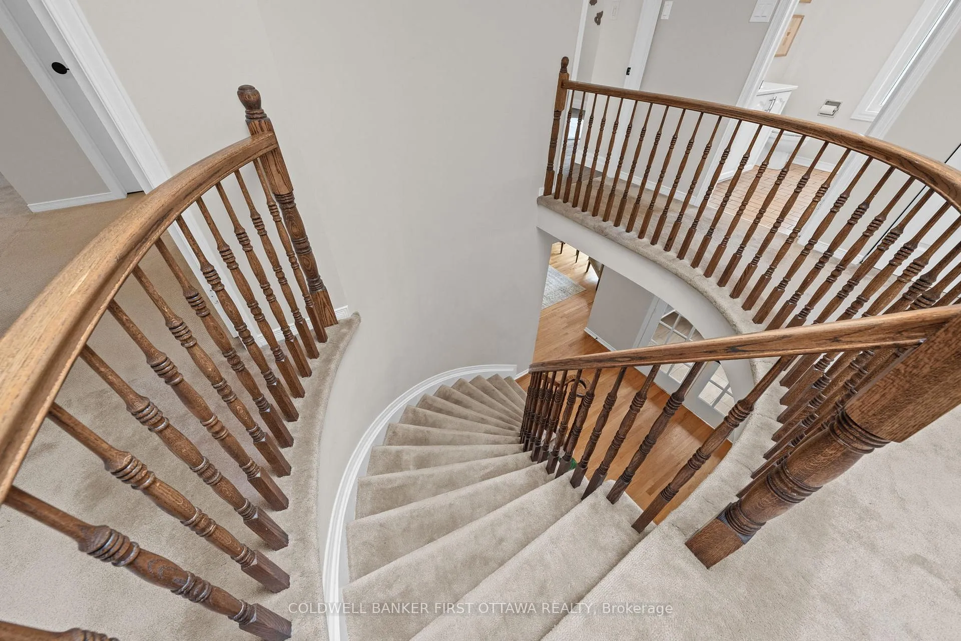 Photo 32 of 1645 Des Ravins Place, Ottawa, Chapel Hill — HOMEH