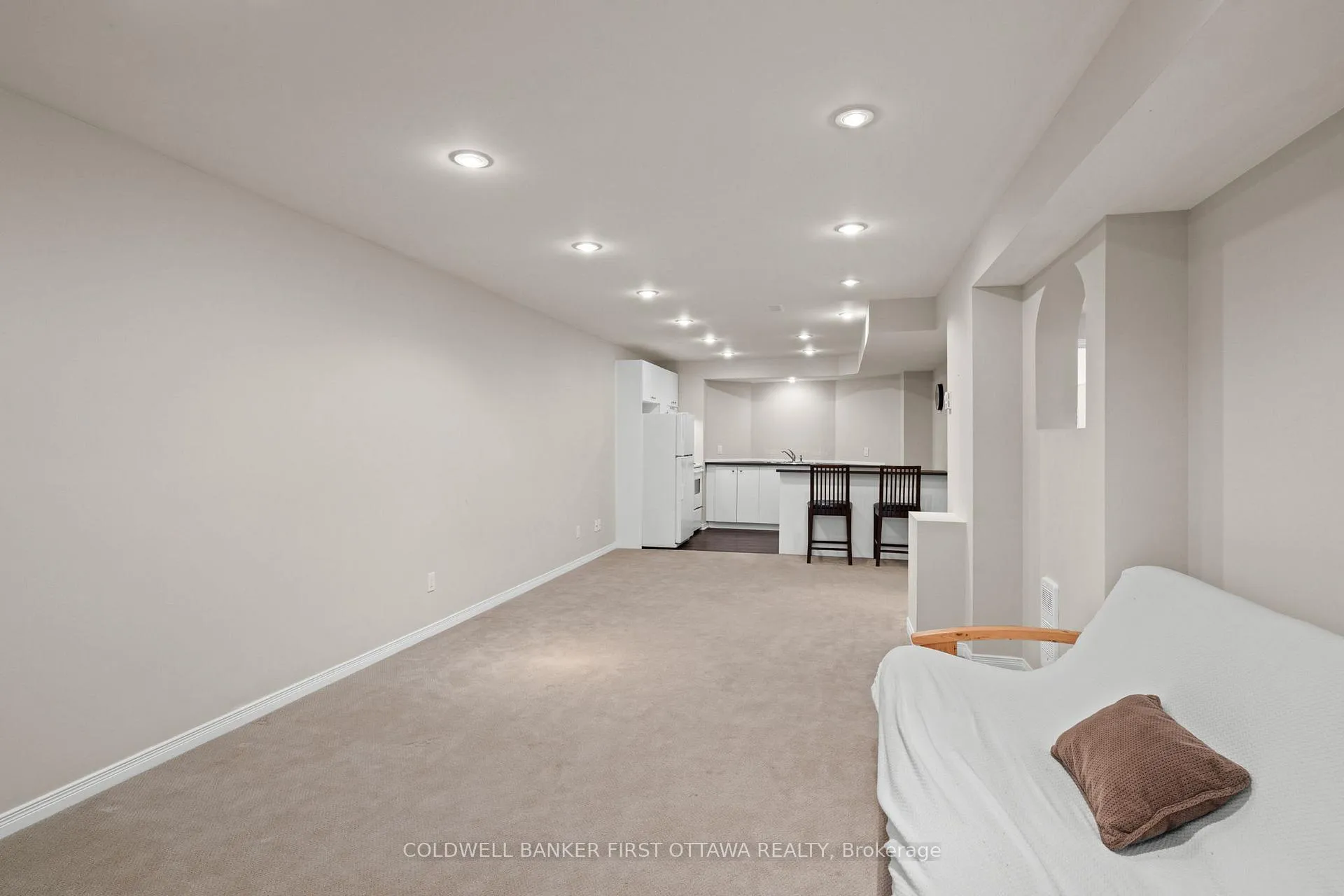 Photo 34 of 1645 Des Ravins Place, Ottawa, Chapel Hill — HOMEH
