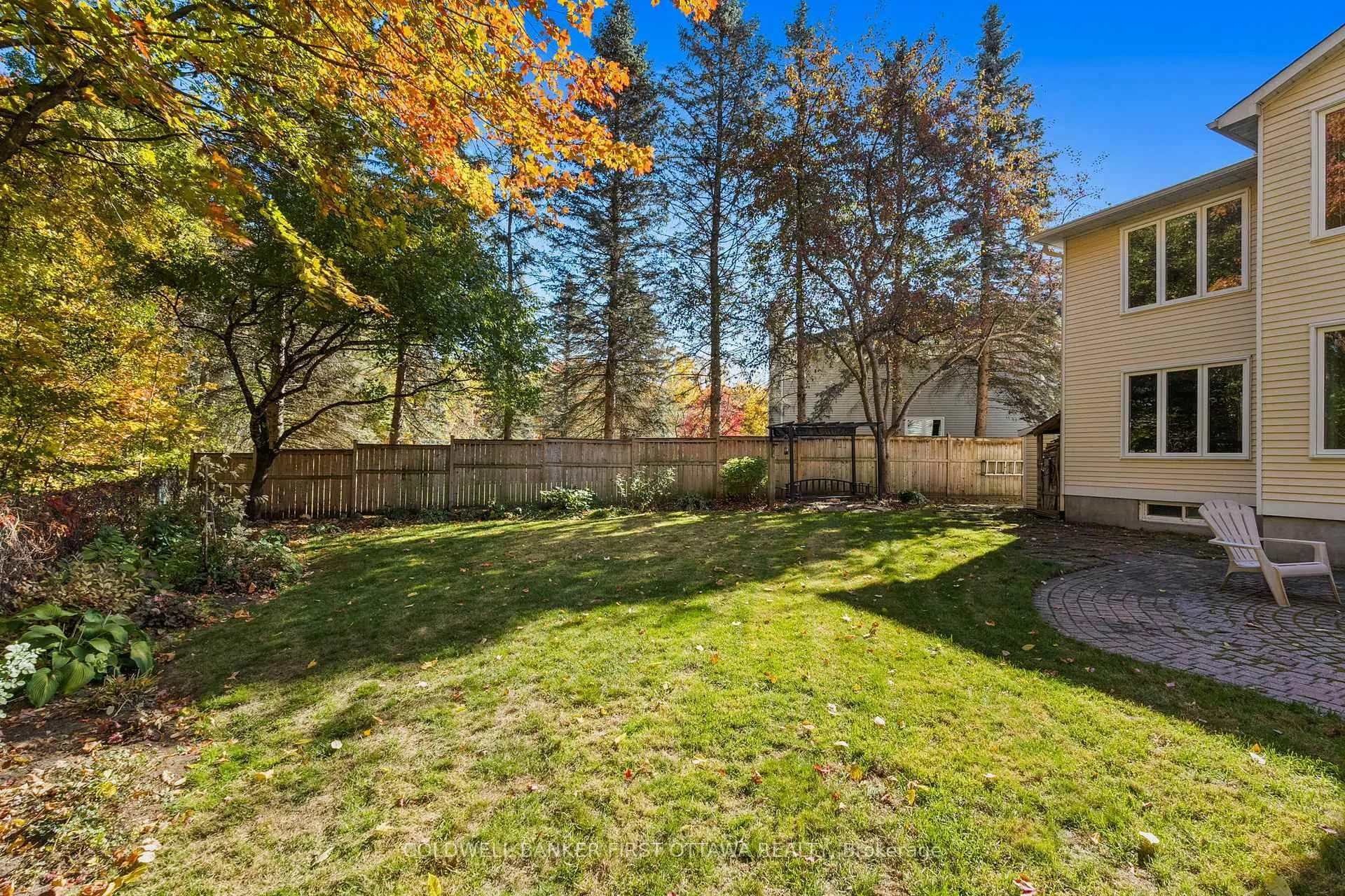 Photo 40 of 1645 Des Ravins Place, Ottawa, Chapel Hill — HOMEH