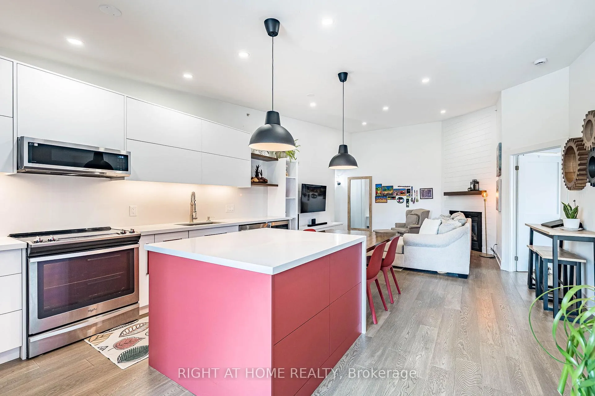 Photo 19 of Unit 401, 2045 Appleby Line, Burlington, Uptown — HOMEH