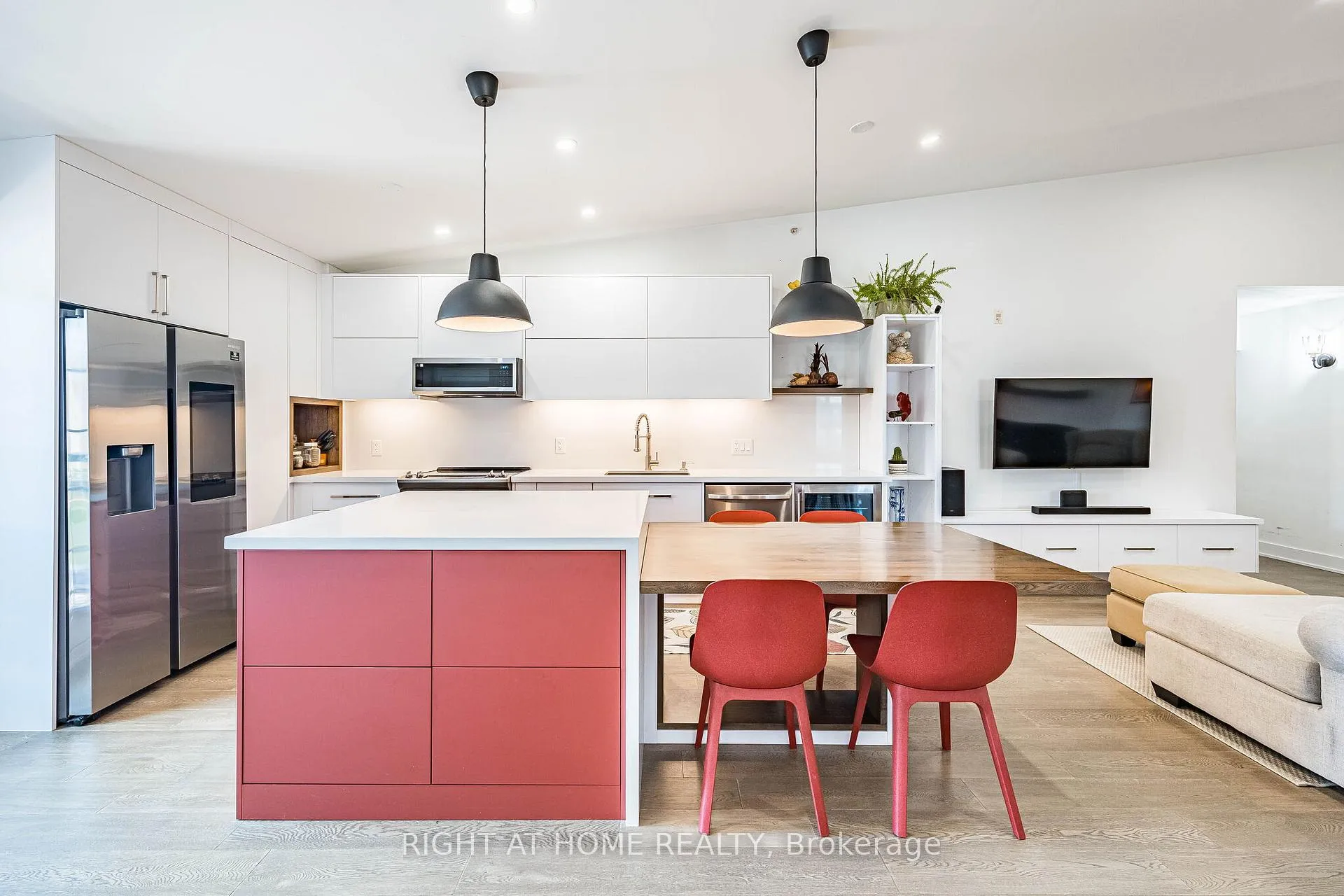 Photo 25 of Unit 401, 2045 Appleby Line, Burlington, Uptown — HOMEH