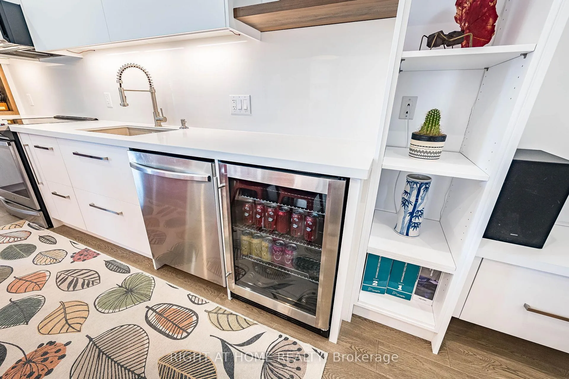 Photo 28 of Unit 401, 2045 Appleby Line, Burlington, Uptown — HOMEH
