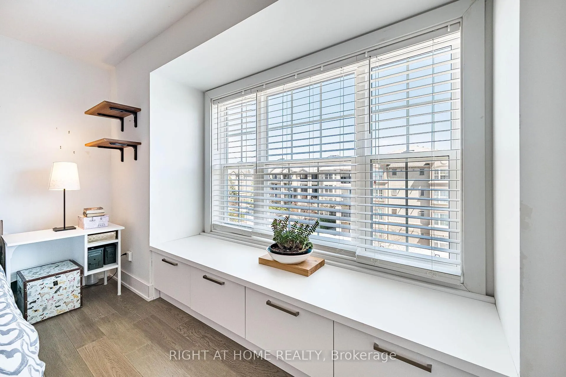 Photo 30 of Unit 401, 2045 Appleby Line, Burlington, Uptown — HOMEH