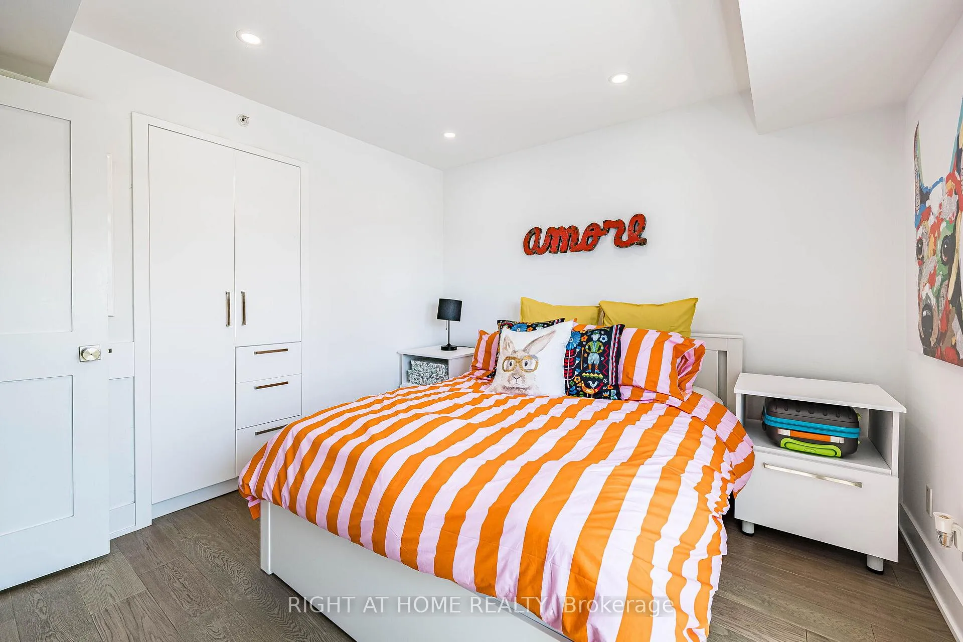 Photo 38 of Unit 401, 2045 Appleby Line, Burlington, Uptown — HOMEH