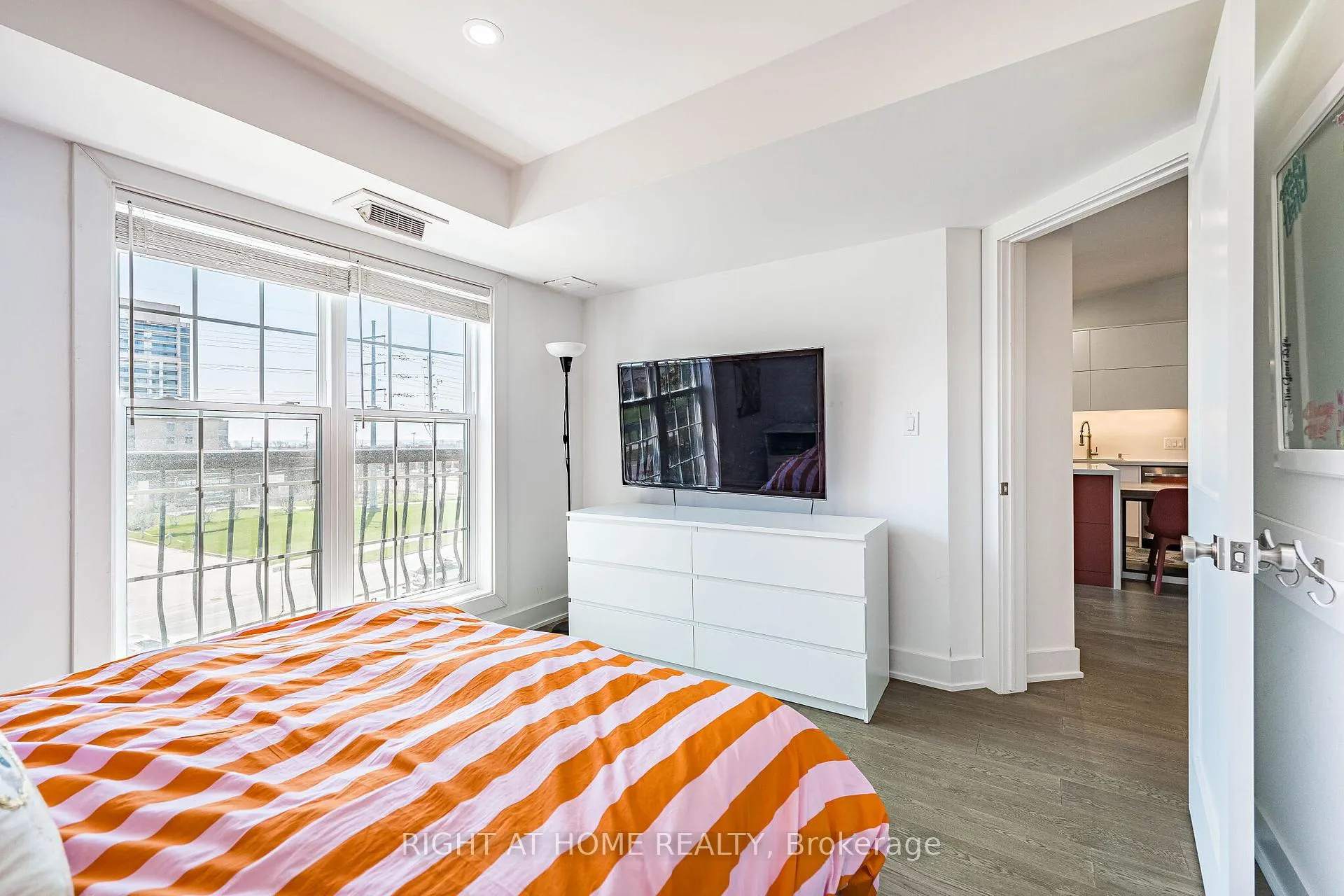 Photo 39 of Unit 401, 2045 Appleby Line, Burlington, Uptown — HOMEH