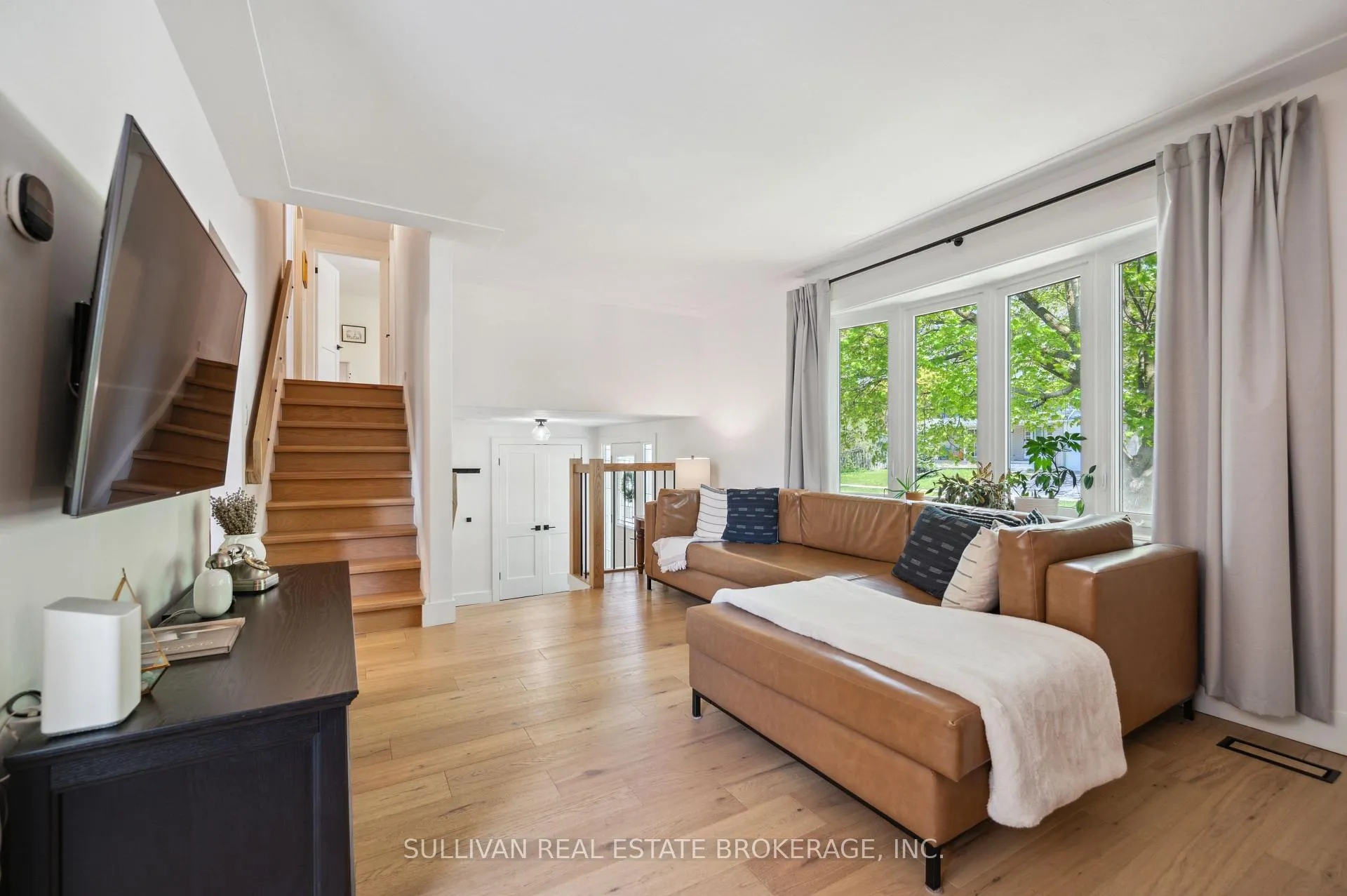 Photo 4 of 185 Carter Avenue, Waterloo, Lincoln Heights — HOMEH