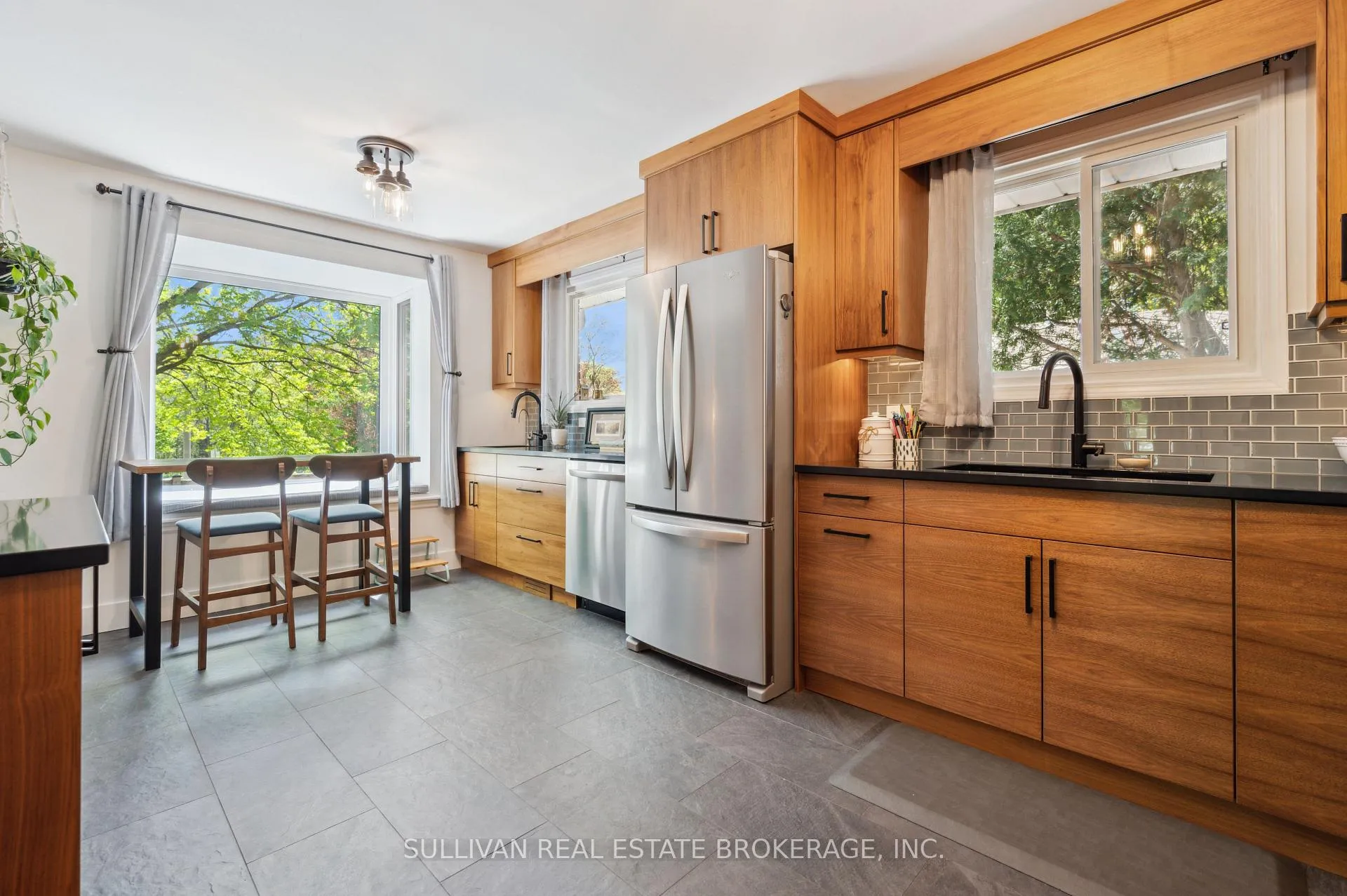 Photo 7 of 185 Carter Avenue, Waterloo, Lincoln Heights — HOMEH