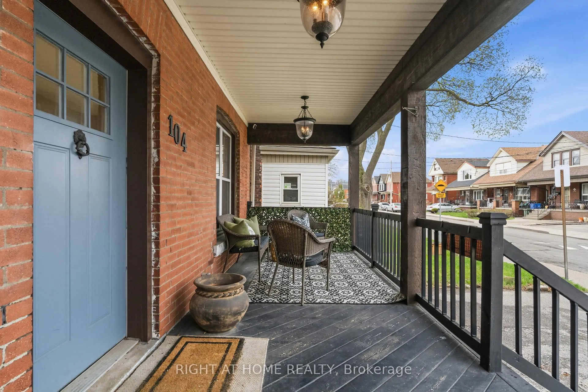 Photo 5 of 104 Barnesdale Avenue N, Hamilton, Stipley — HOMEH