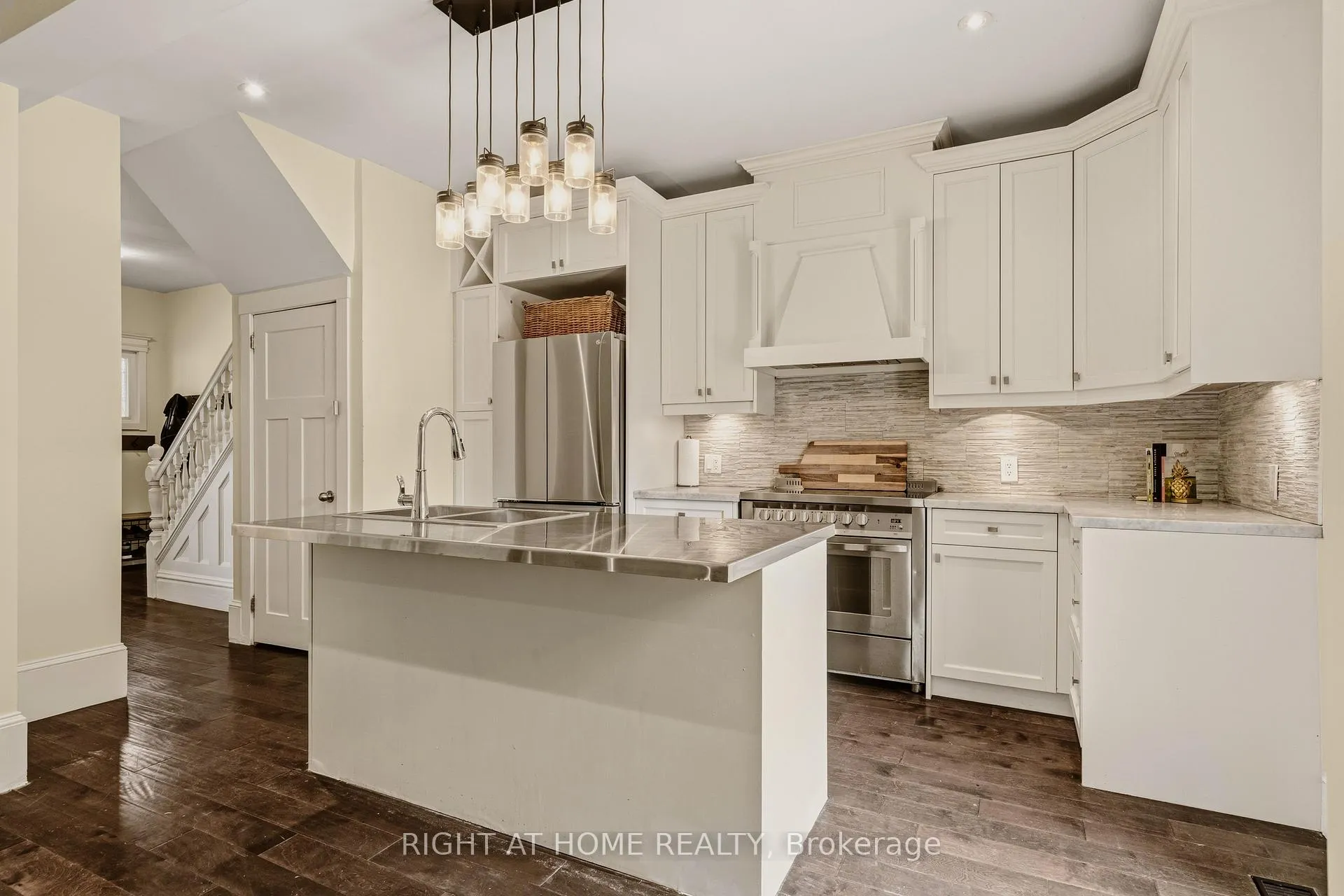 Photo 8 of 104 Barnesdale Avenue N, Hamilton, Stipley — HOMEH