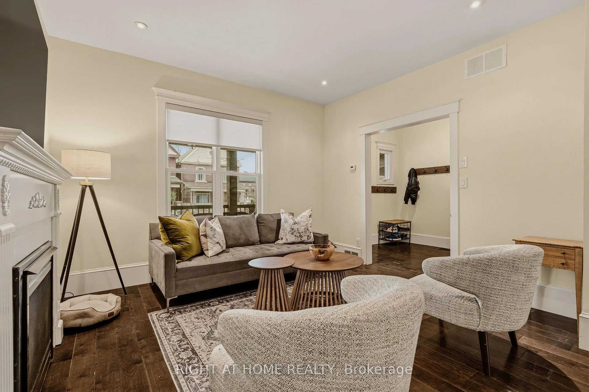 Photo 16 of 104 Barnesdale Avenue N, Hamilton, Stipley — HOMEH