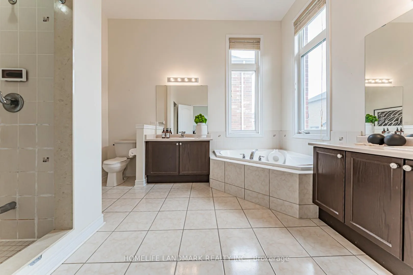 Photo 20 of 19 Darlet Avenue, Ajax, Northeast Ajax — HOMEH