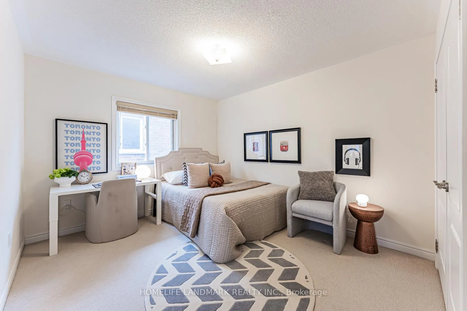 Photo 21 of 19 Darlet Avenue, Ajax, Northeast Ajax — HOMEH