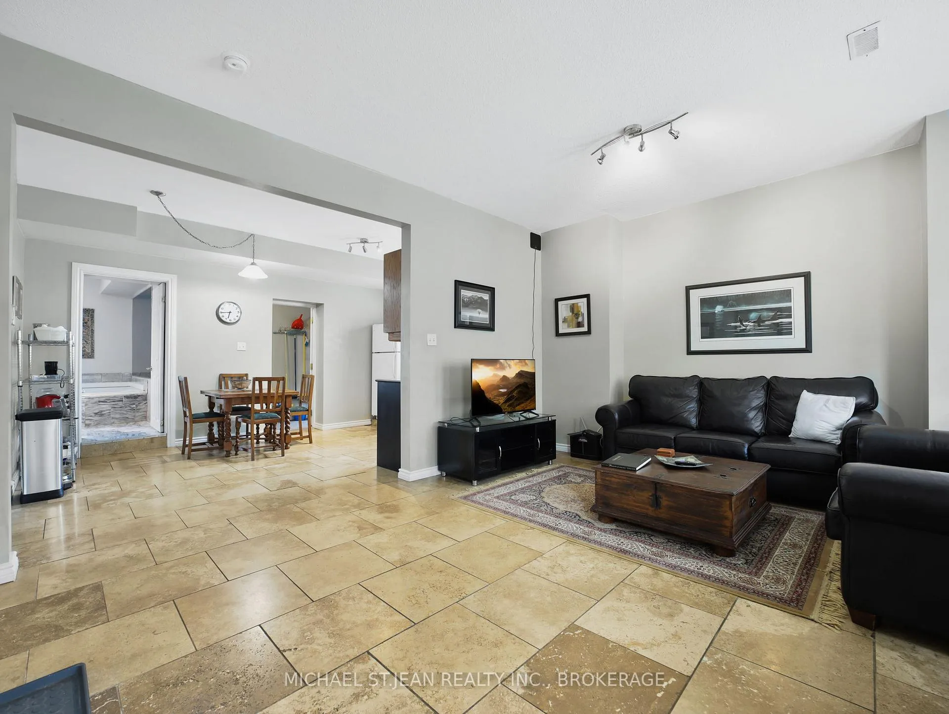 Photo 7 of 21 Foster Street, Hamilton, Corktown — HOMEH