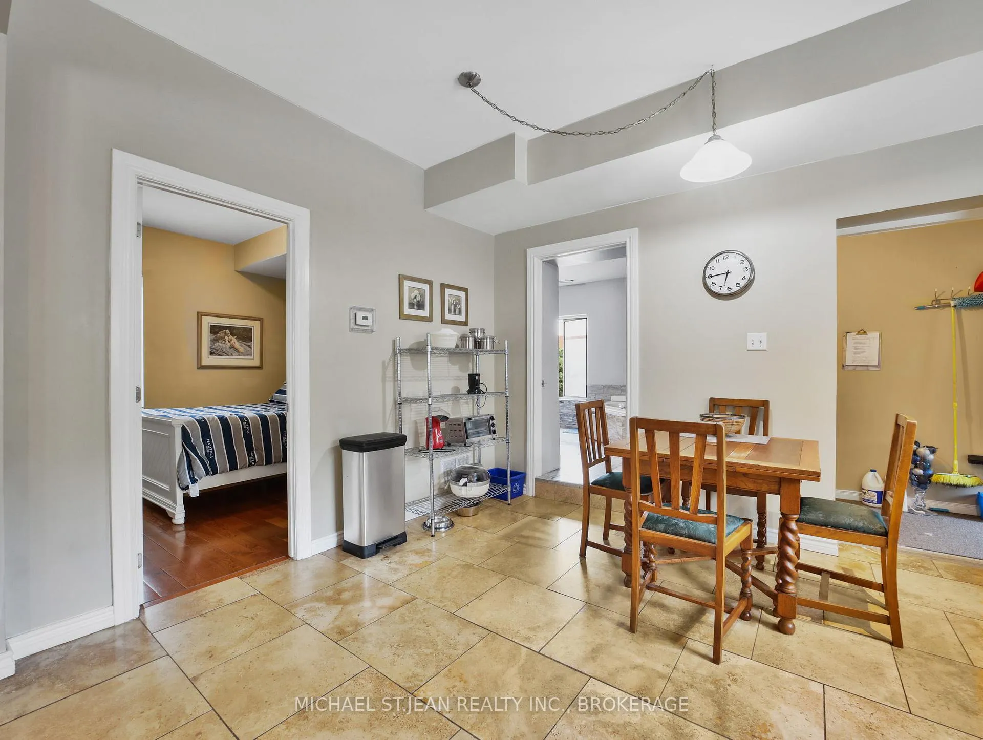 Photo 8 of 21 Foster Street, Hamilton, Corktown — HOMEH